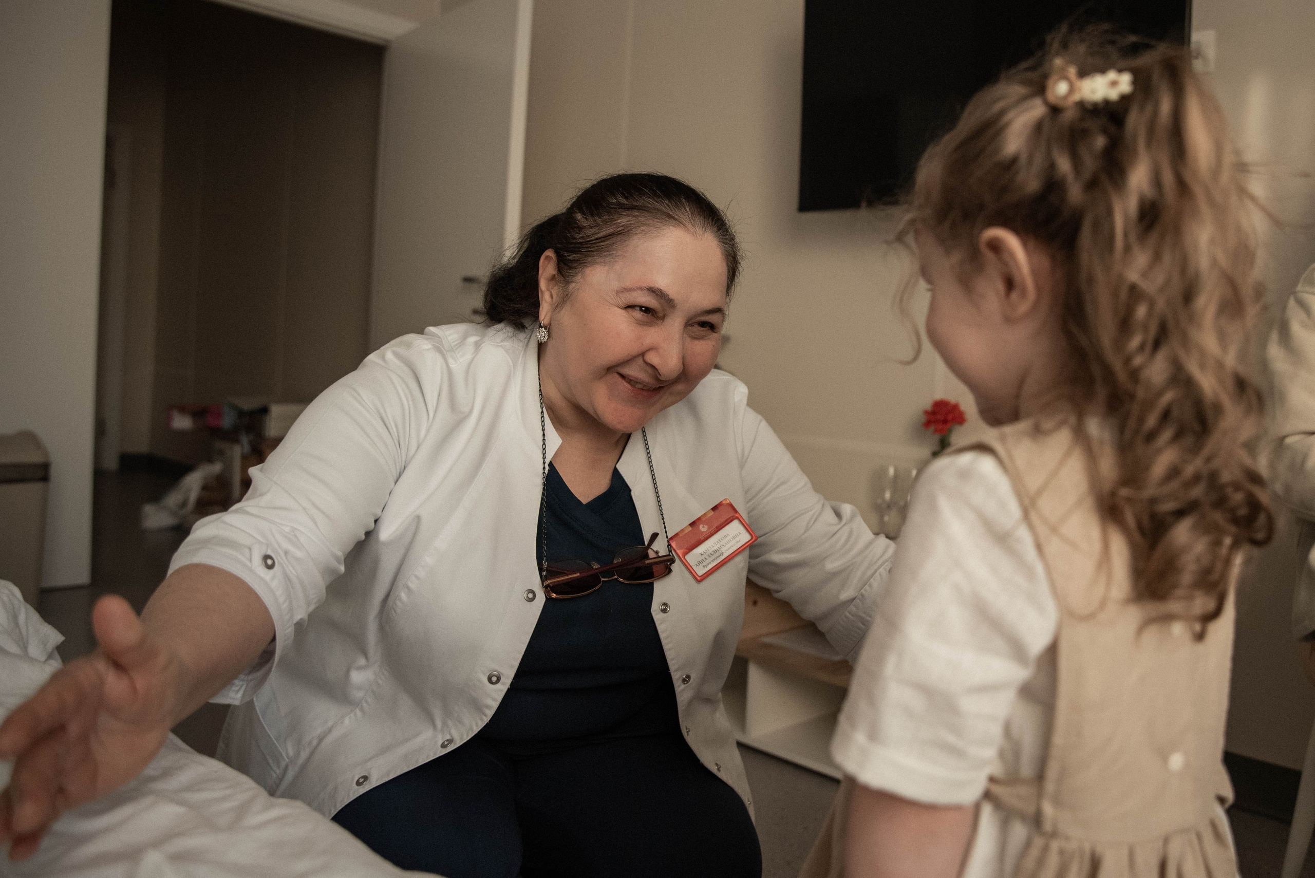 Выписка Маэля. Роддом Лахта Мать и Дитя. Фотограф на роды и семейные истории в Санкт-Петербурге Татьяна Дмитренко
