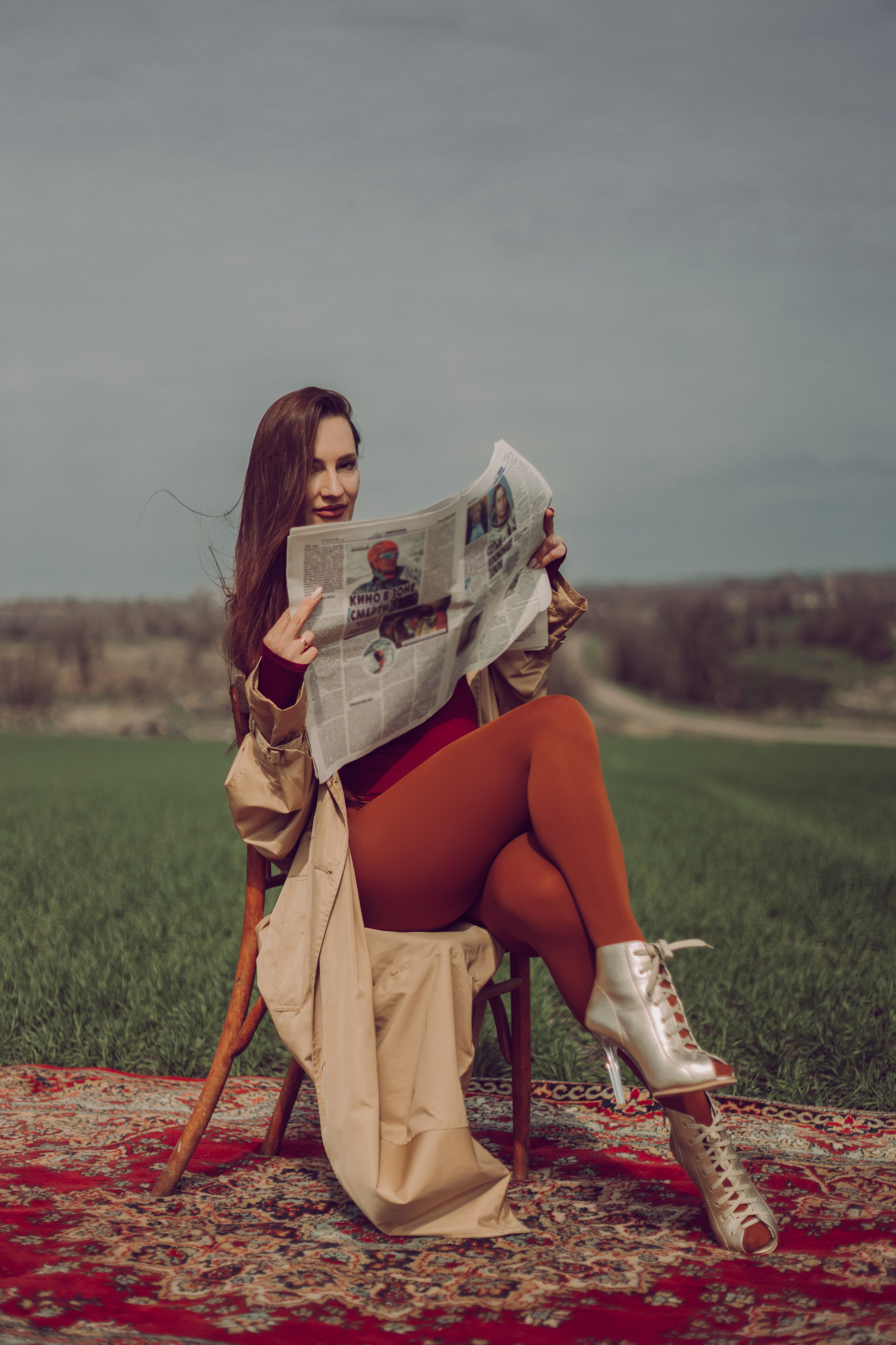 Фотосессия в поле с ковром. Свадебный и семейный фотограф в Краснодарском крае Мария Данилкина