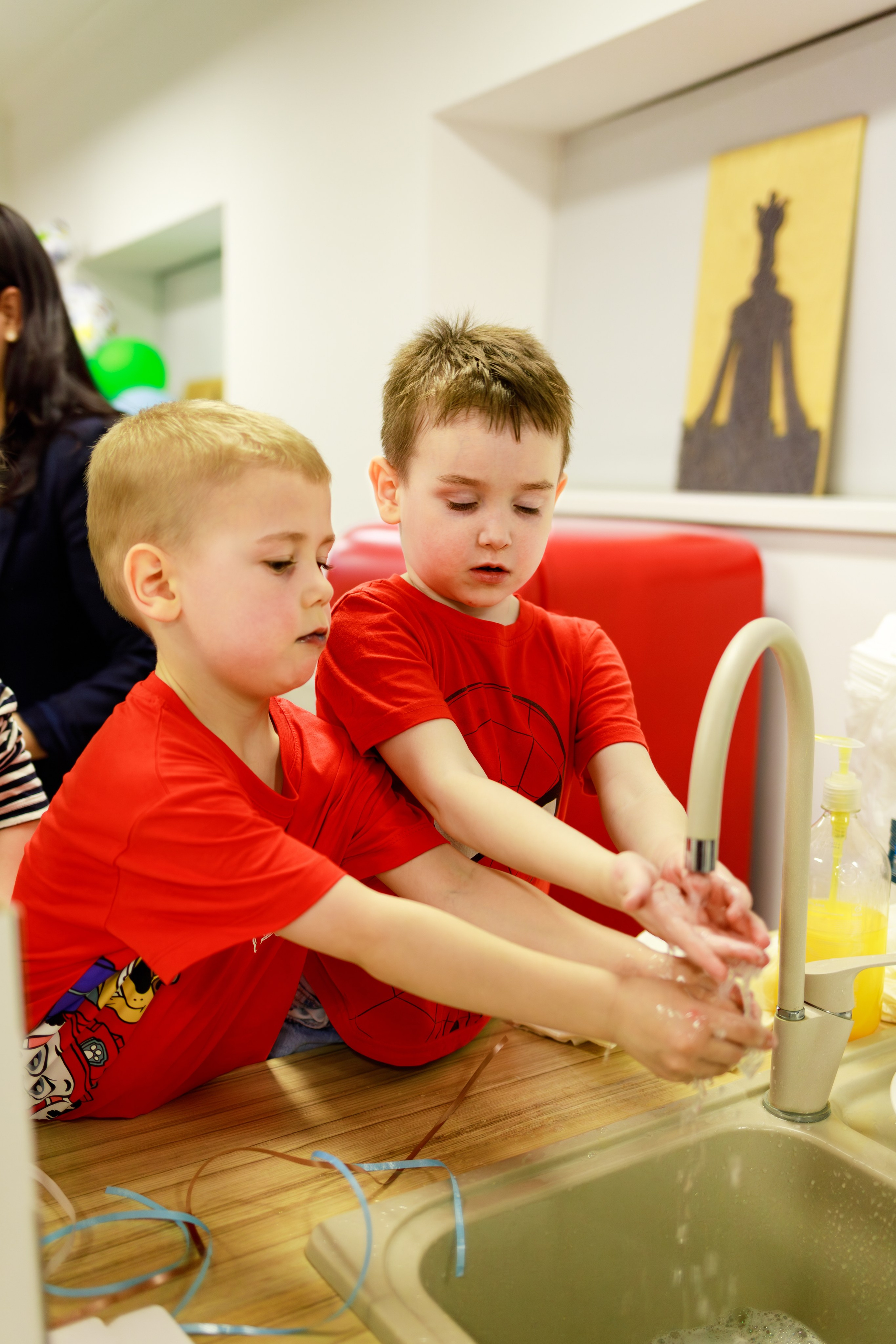 День рождения Ильи в Лифт лофт. Семейный и детский фотограф в Краснодаре Ирина Лаврецкая