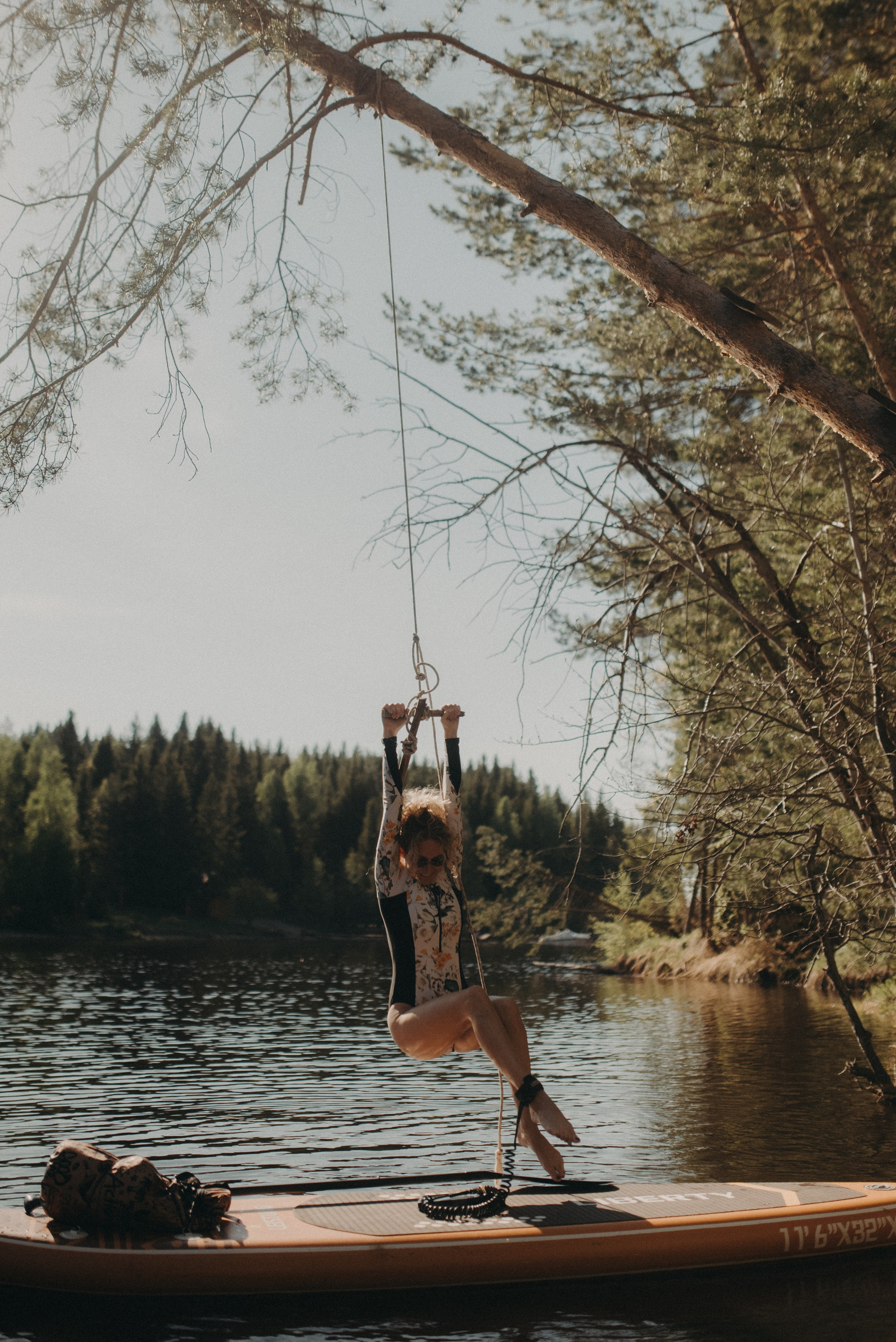 Шалаш среди леса. Главная