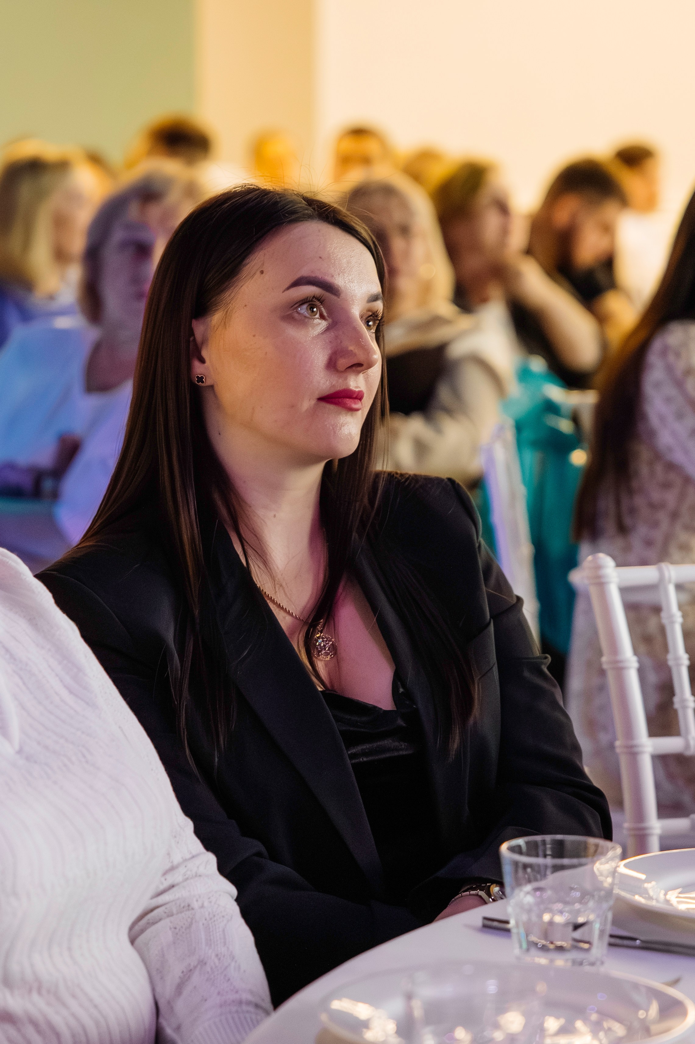 Империя Изобилия — выступления спикеров для предпринимателей. Свадебный фотограф в Иркутске Бобылев Никита