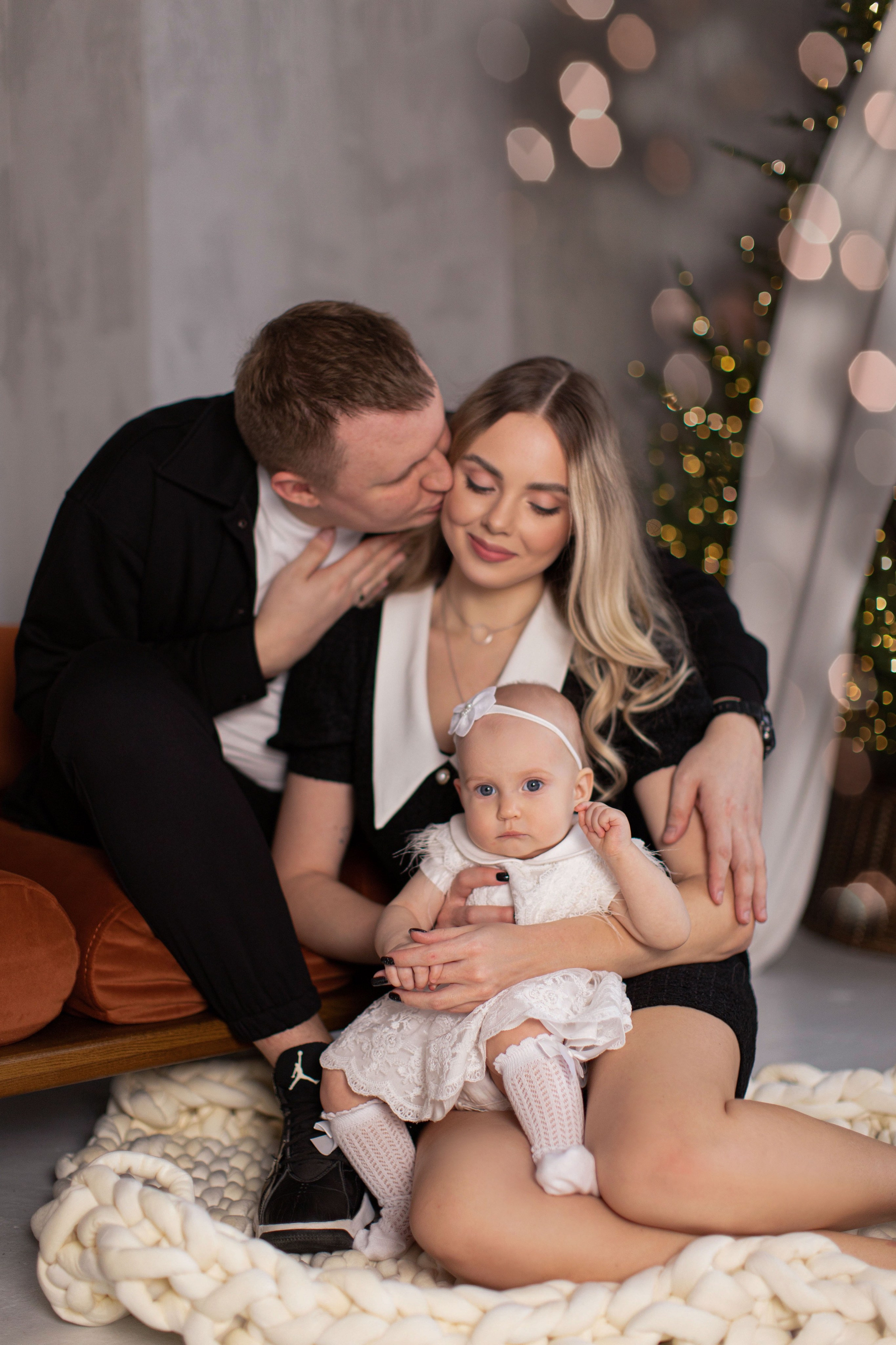 Семья к новому году 2025. Фотограф Лиана Артемова в Пензе