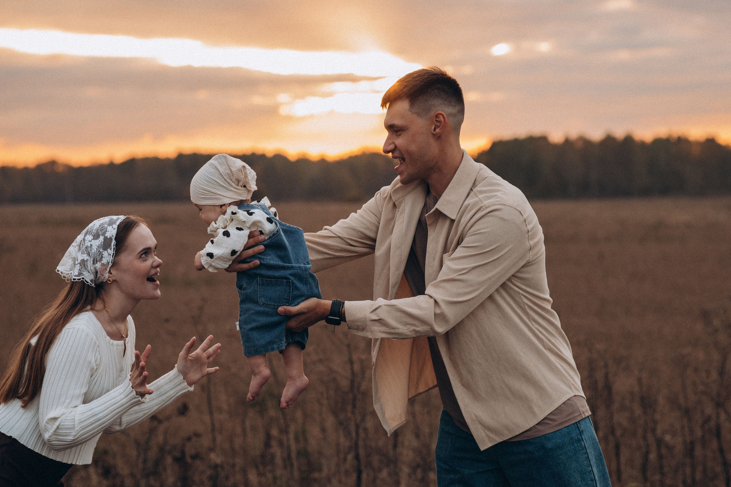 Максим Аня и Каролина. Семейный фотограф Нижневартовск Тюмень Ефимова Ирина