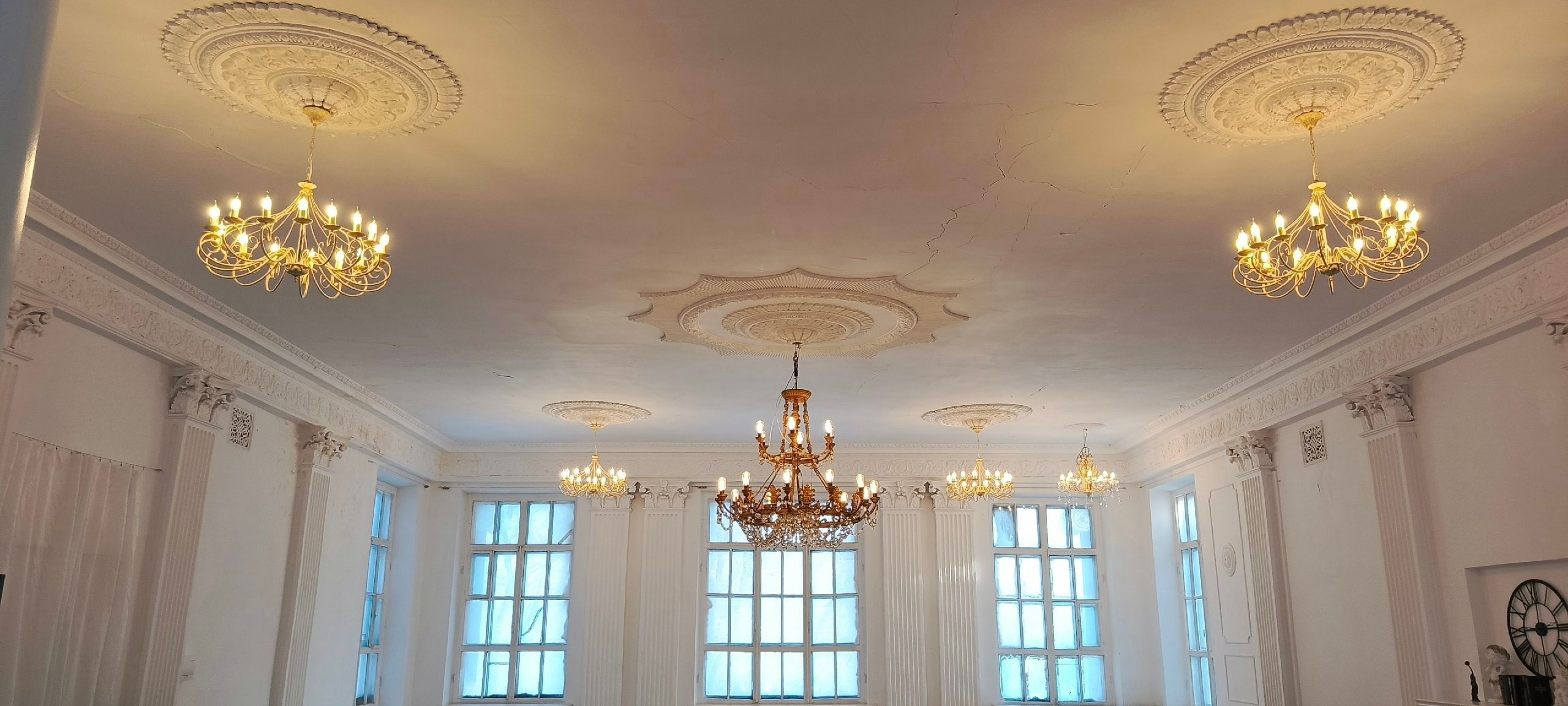 Зал «Белый» 256 м²