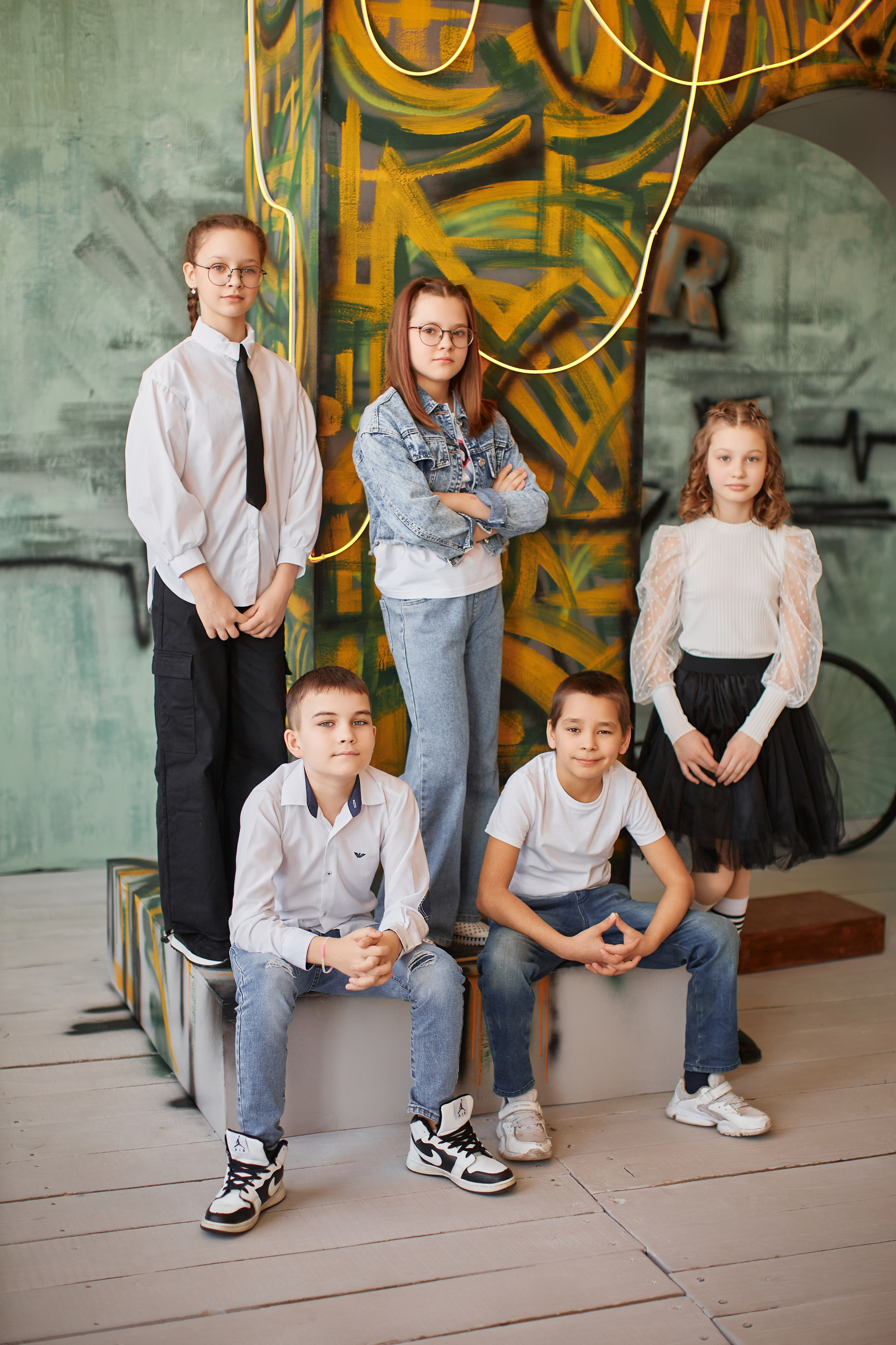 Группы. Выпускные альбомы в городе Курган для всех