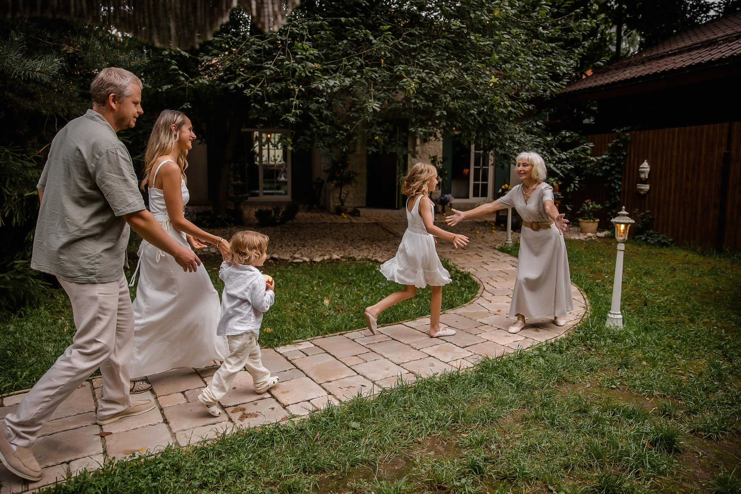 Итальянская дача в Подмосковье или в гостях у бабушки. Семейный и детский фотограф в Москве Вера Ускова