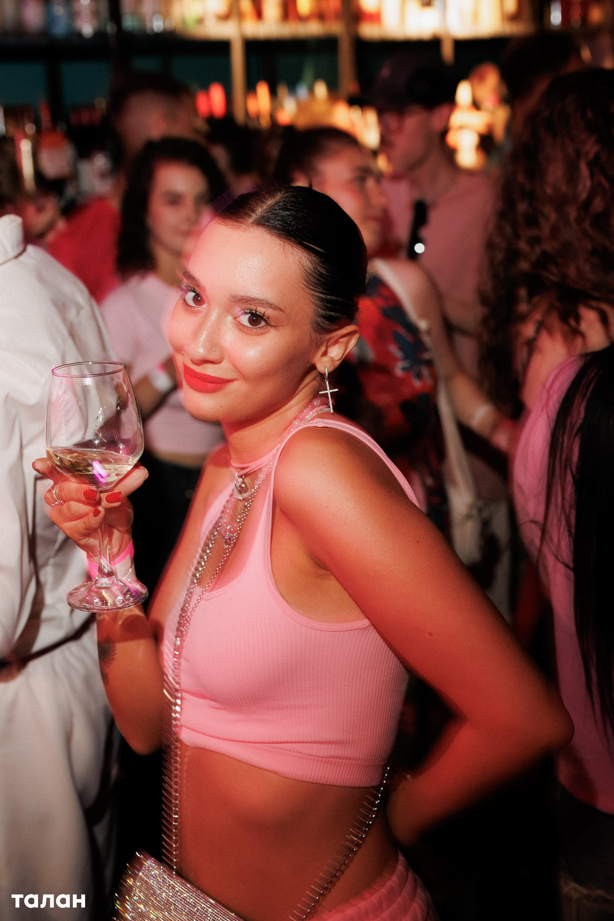 ВИНОТЕКА [бар+магаз] — BIRTHDAY PARTY. СВОИ. ФОТООТЧЕТЫ-СОБЫТИЯ-МЕСТА