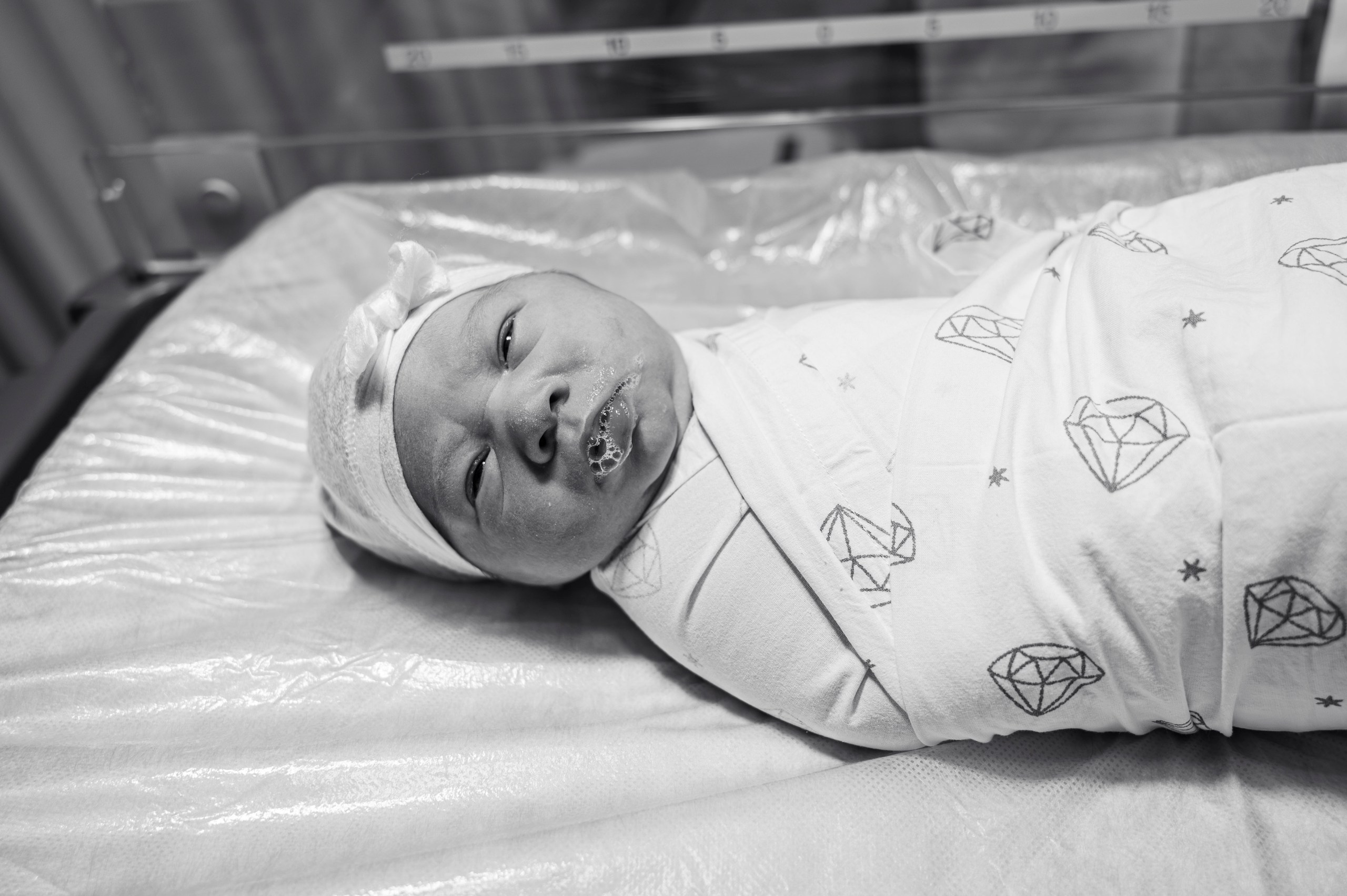 Ника родилась. Роддом на Фурштатской. Шибанова И.И./ Кощеева А.Ю. Фотограф на роды СПБ Юлия Герасимова