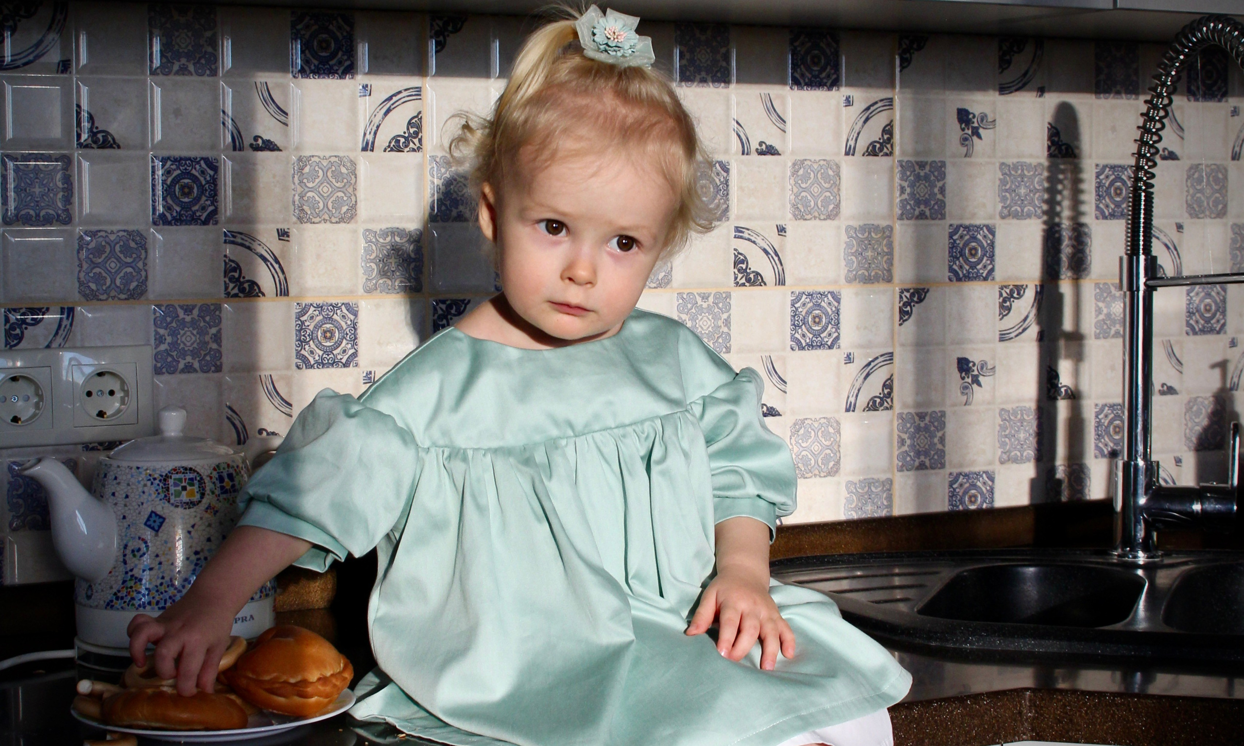 Хозяйка на кухне. Портфолио