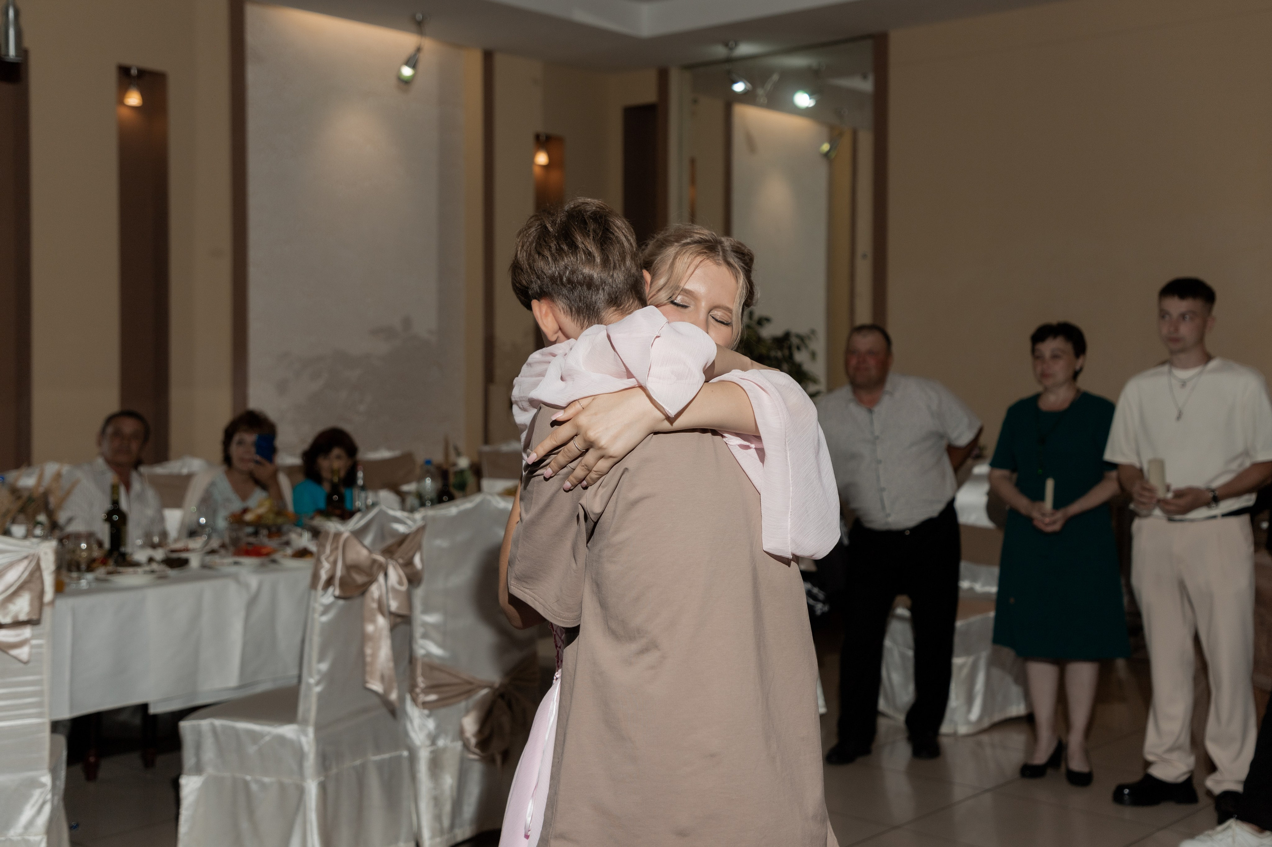 Роман и Александра (банкет). Свадебный фотограф Ангелина Сунгатулина | Саратов | Балаково | Вольск