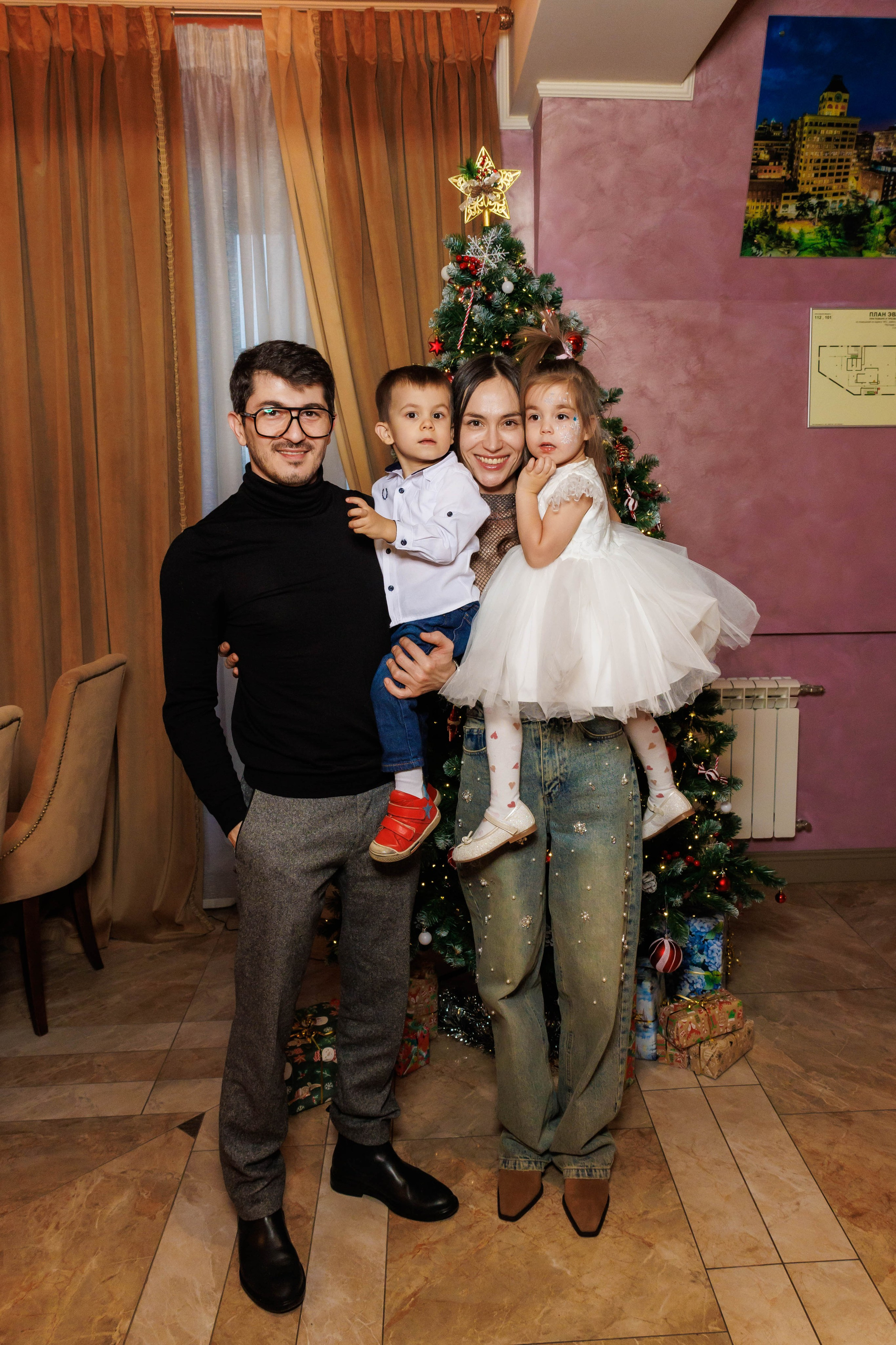 День рождения в ресторане. Фотограф в Москве Дмитрий Емельянов