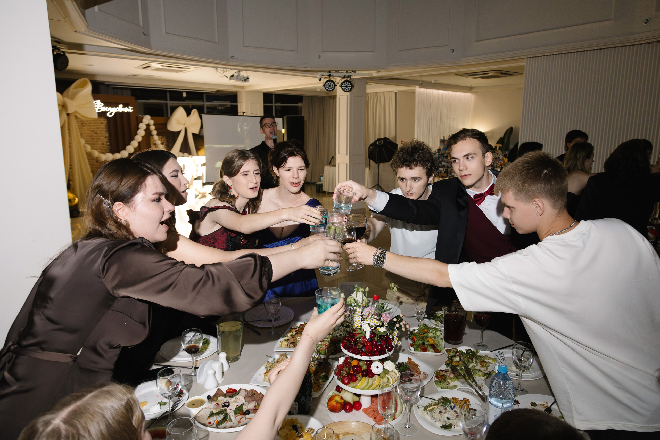 Выпускной 11А класса 2025. Артур Иликчян — Wedding & Event фотограф в Краснодаре