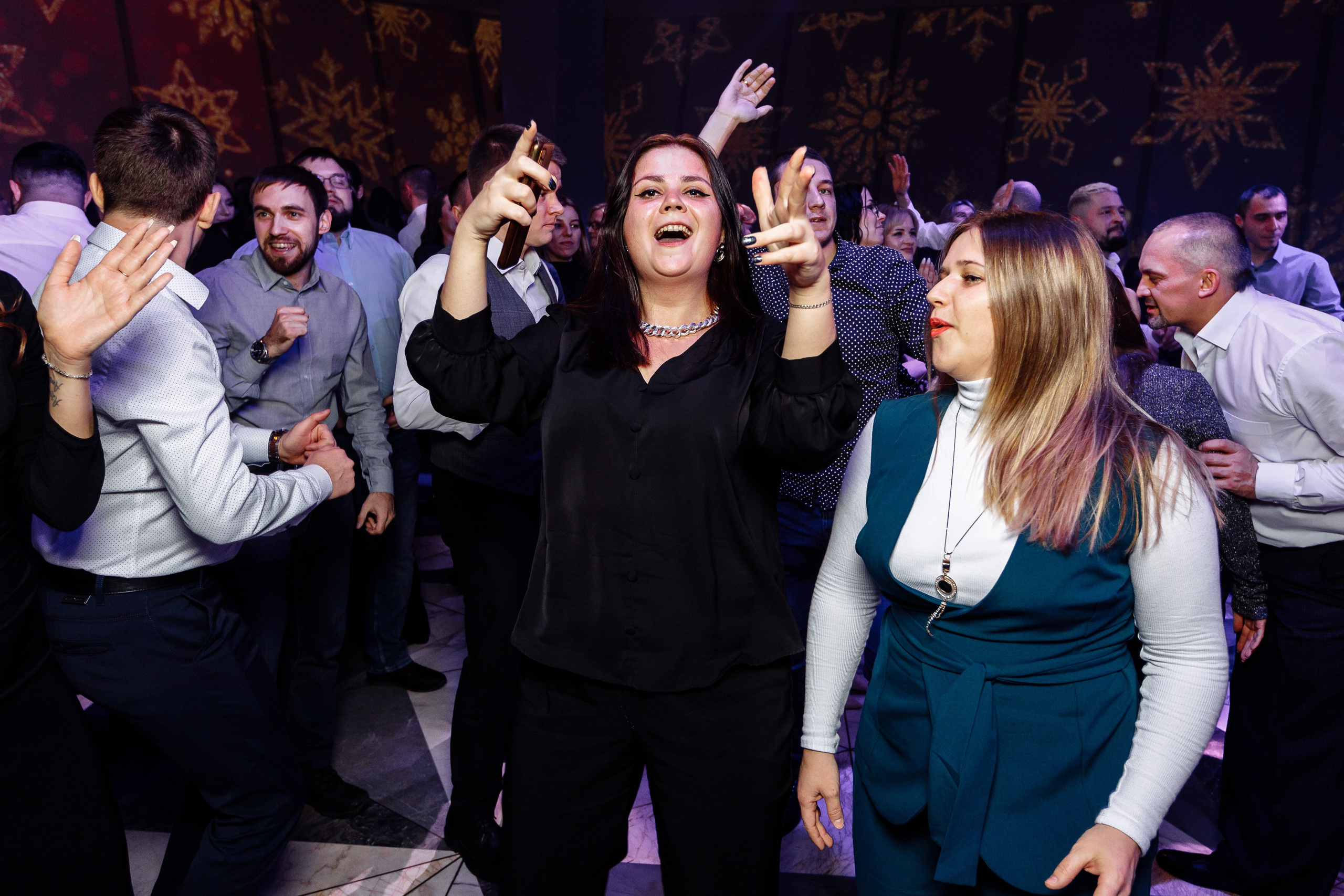 Корпоратив ПолСтраны. Свадебный и портретный фотограф в Королёве Сергей Чихарев