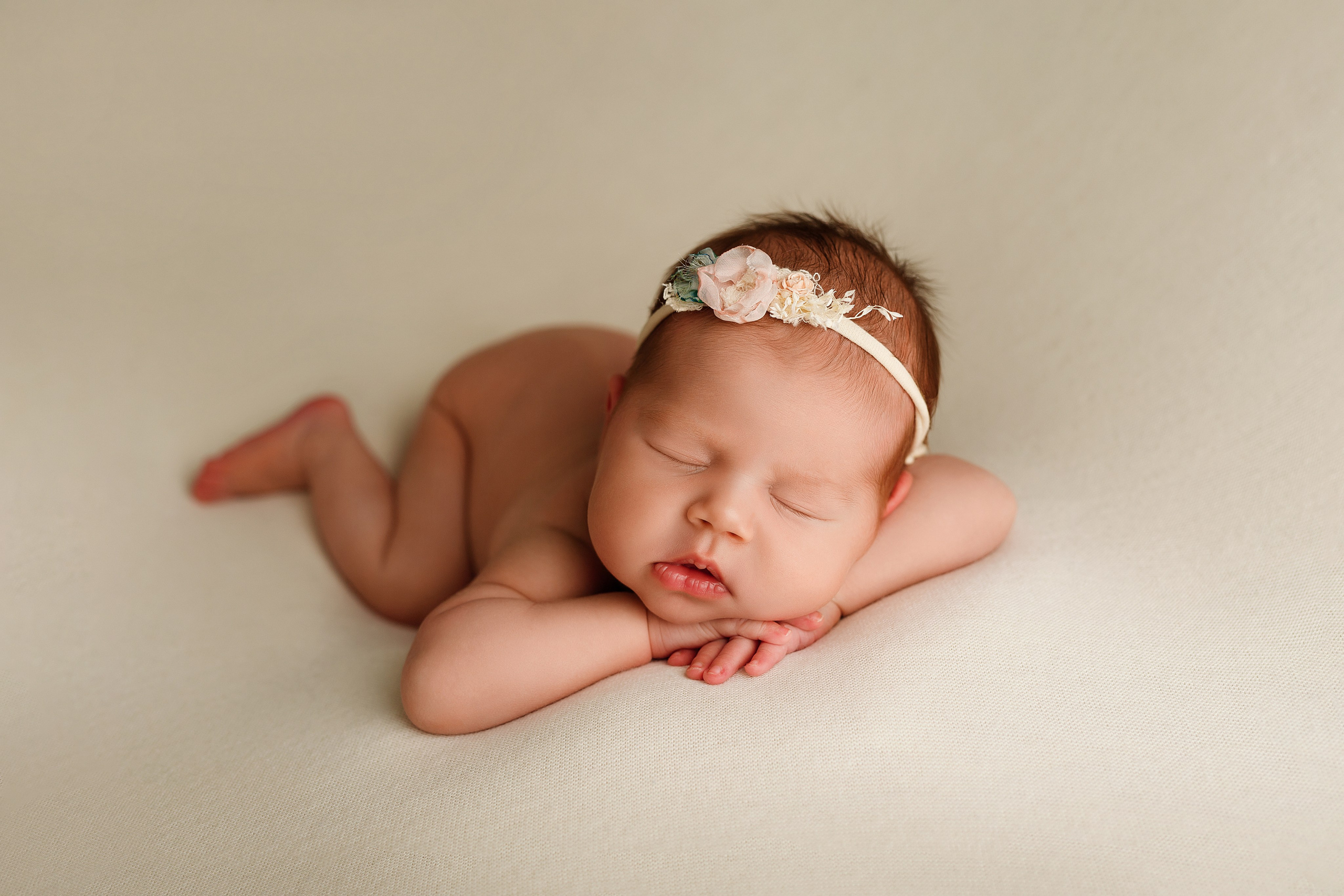 Фотосессия малыша Екатеринбург. Фотосессия новорождённого Екатеринбург. Фотограф newborn Екатеринбург. Фотограф новорожденных Екатеринбург. Фотограф Екатеринбург. Фотосессия Екатеринбург. Фотосессия под ключ Екатеринбург 