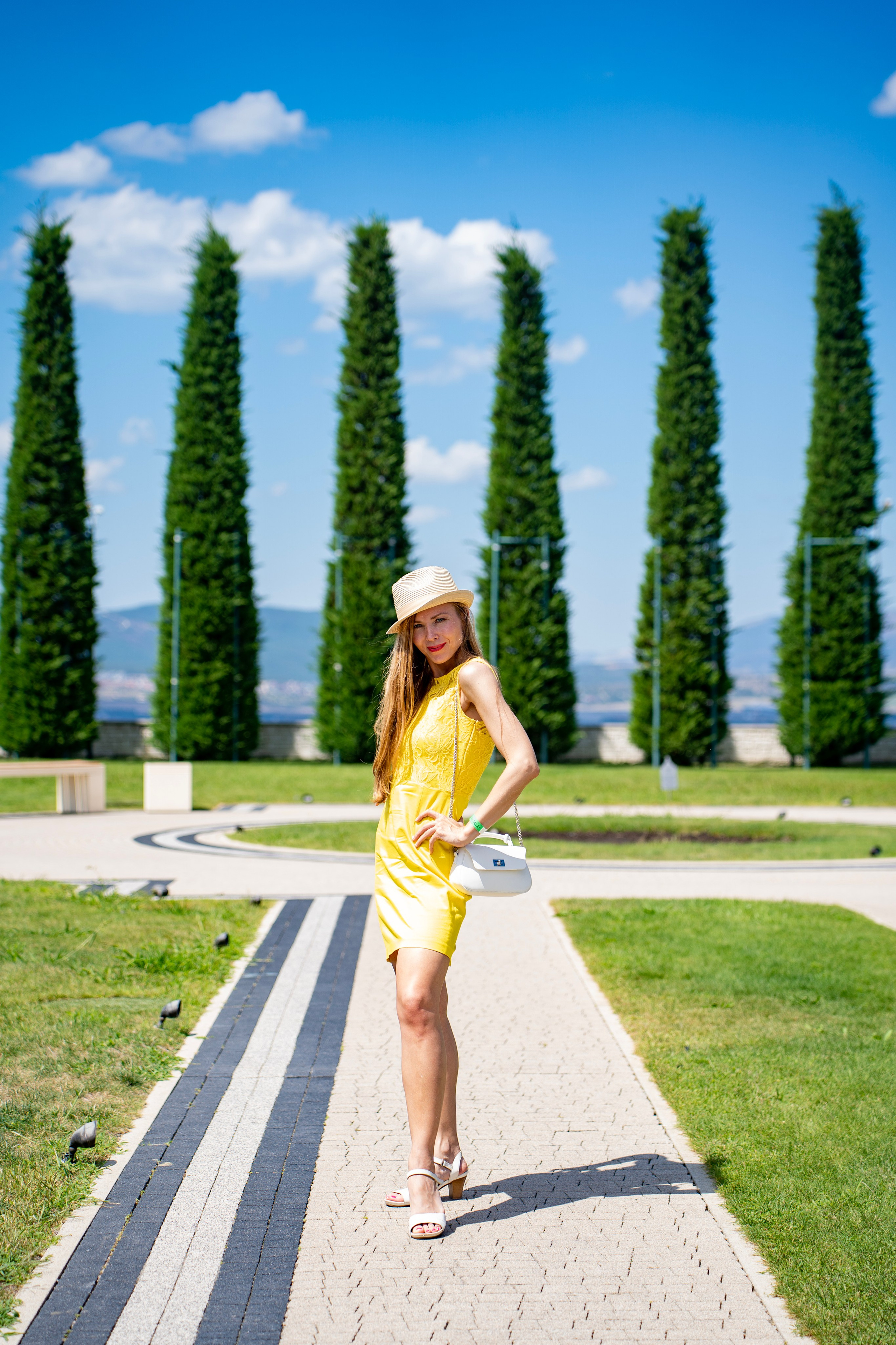 Летняя фотосессия на винодельне во французском стиле — Шато де Талю. Семейный и детский фотограф Екатерина Черняева. Снимаю портреты, love story, фотопрогулки, работаю на улице, в кафе, студии, дома у клиента