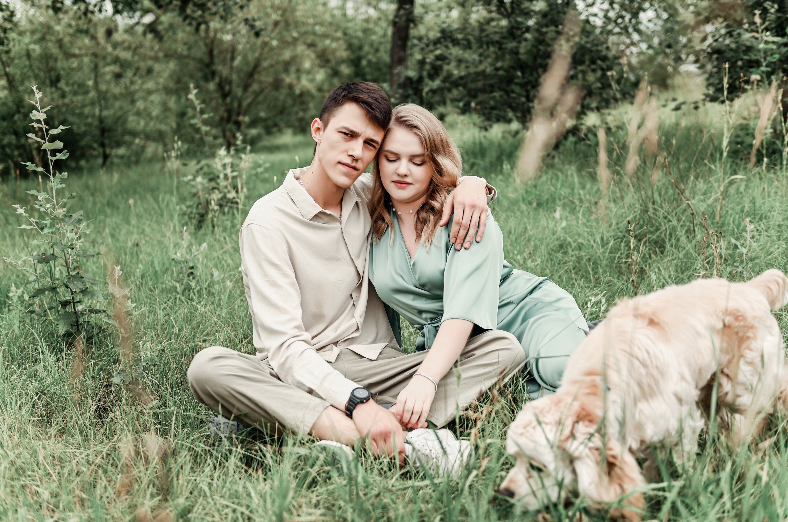 Love story прогулка вместе с песиком))). Свадебный, семейный, детский, контент фотограф в Омске Максим Ильин