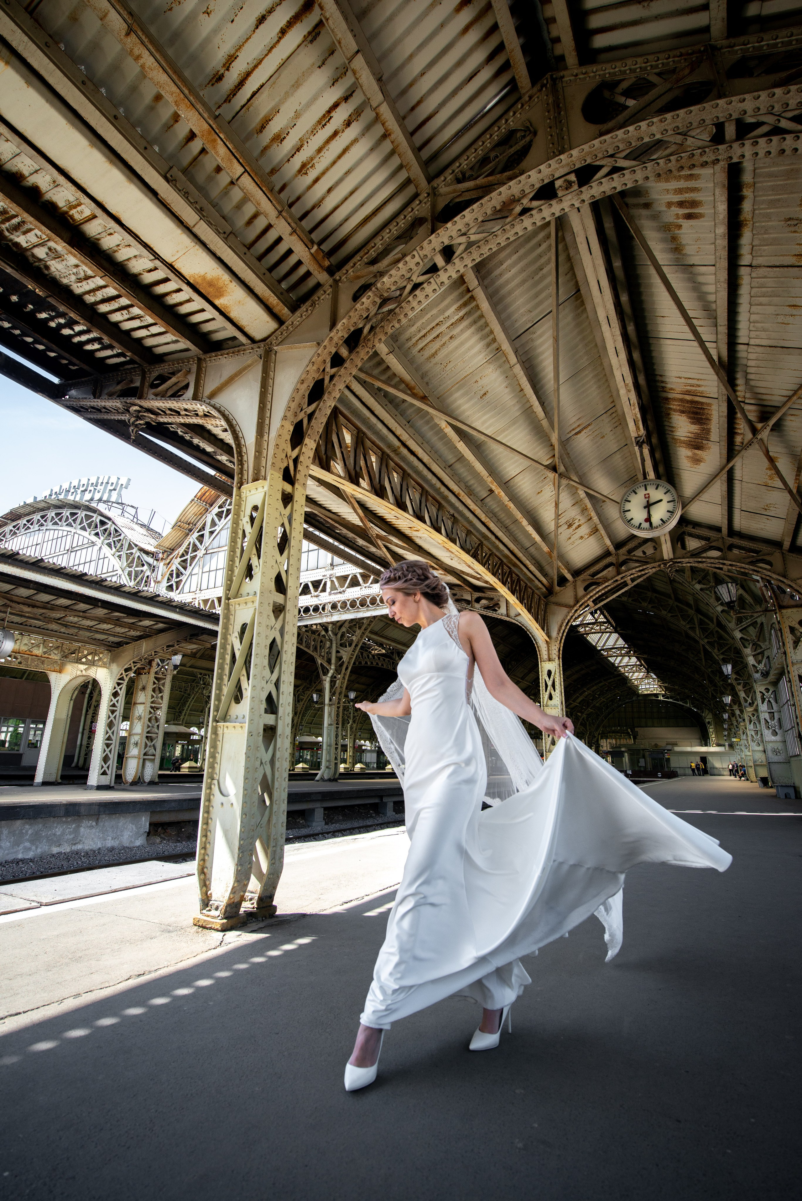 Юлия и Денис (фотосессия на Витебском вокзале и в Польском саду). Портретный, семейный и свадебный фотограф в Санкт-Петербурге и в Пушкине Ширяев Денис