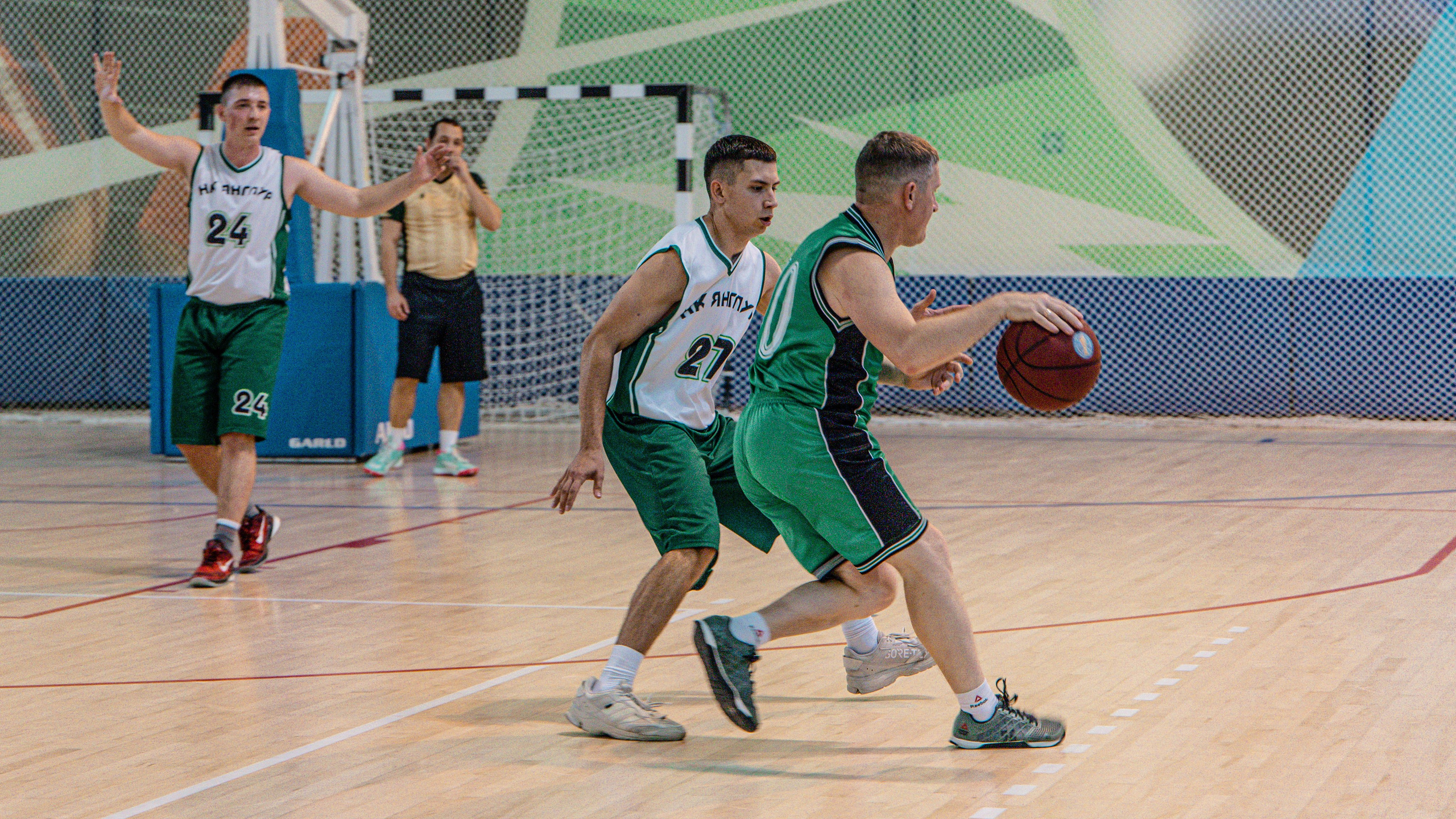 Соревнования по баскетболу в рамках городской спартакиады. Фотограф в Губкинском | Александра Артамонова