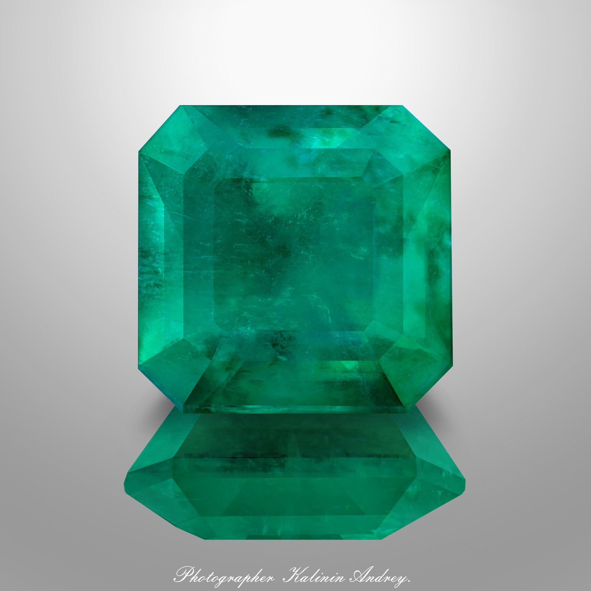 Фотографии в большом разрешении драгоценных камней на продажу купить тел +79 660 031 307. Высококачественная профессиональная рекламная фотосъёмка ювелирных украшений, драгоценных камней в Москве. Обучение, консультация