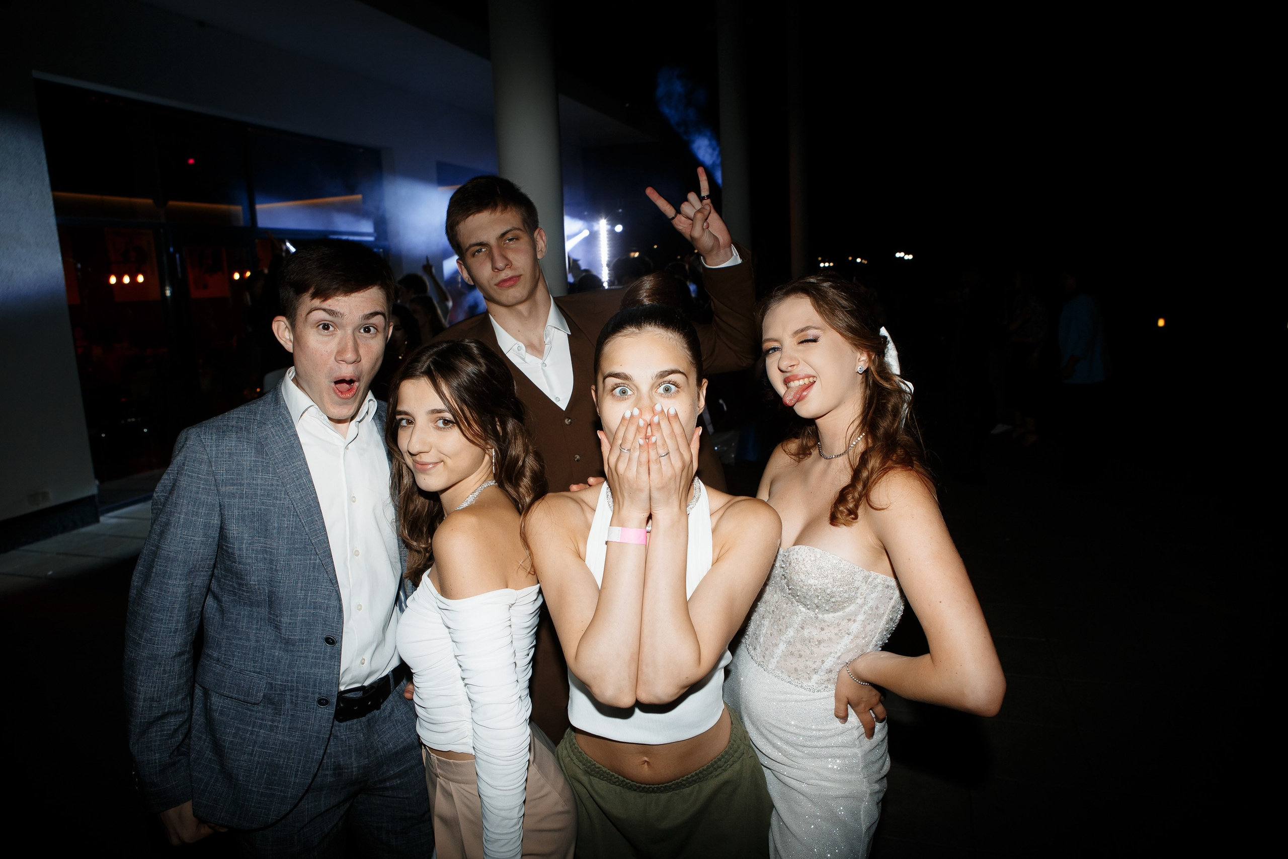 Выпускной Гимназия 12 2024 OpenHouse. Свадебный и портретный Фотограф в Липецке Дмитрий Котюков