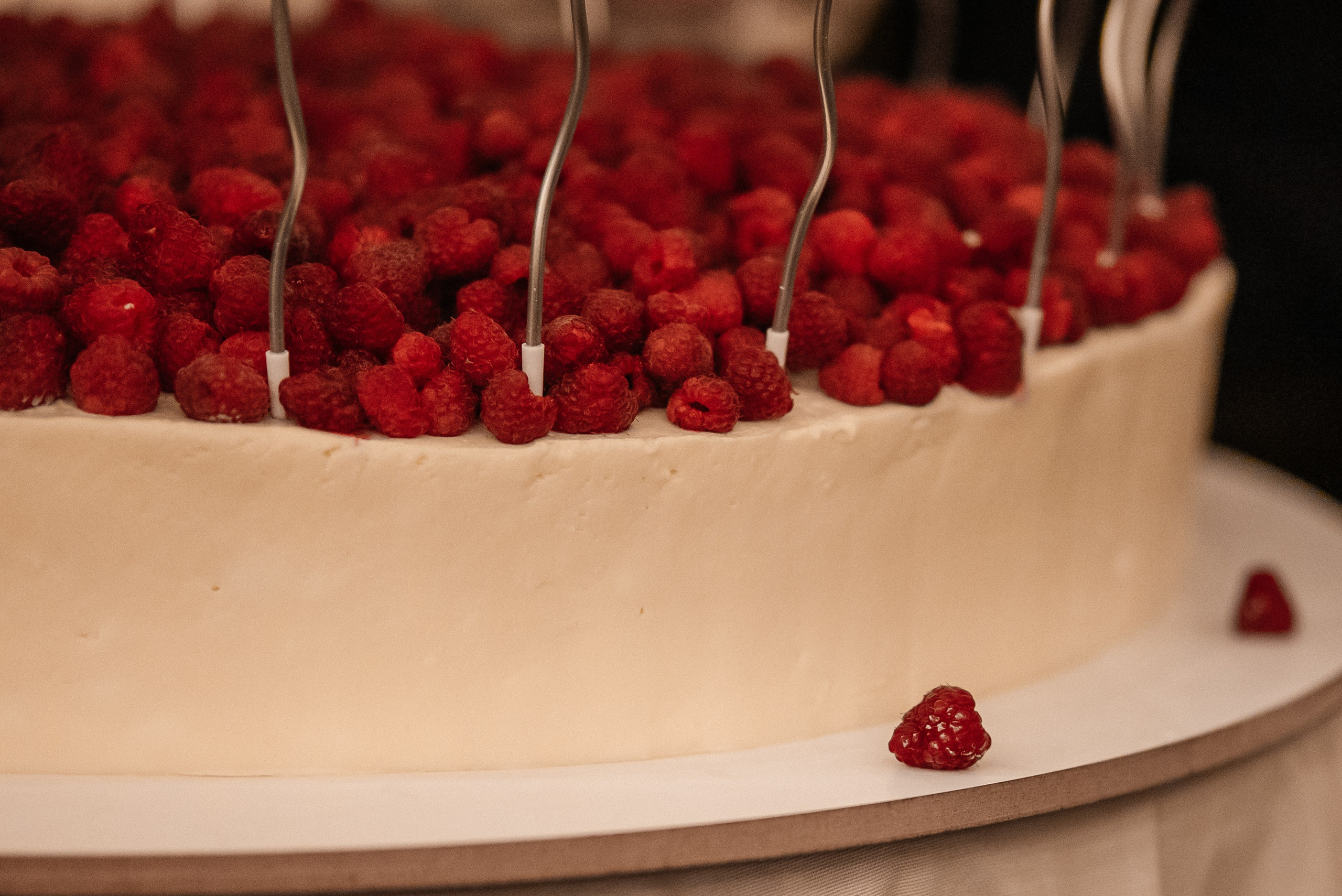 «Свадьба Даши и Артема». Школьный фотограф в Валуйках. Фотосессии для выпускников и изготовление выпускных альбомов в городе Валуйки и в Белгородской области