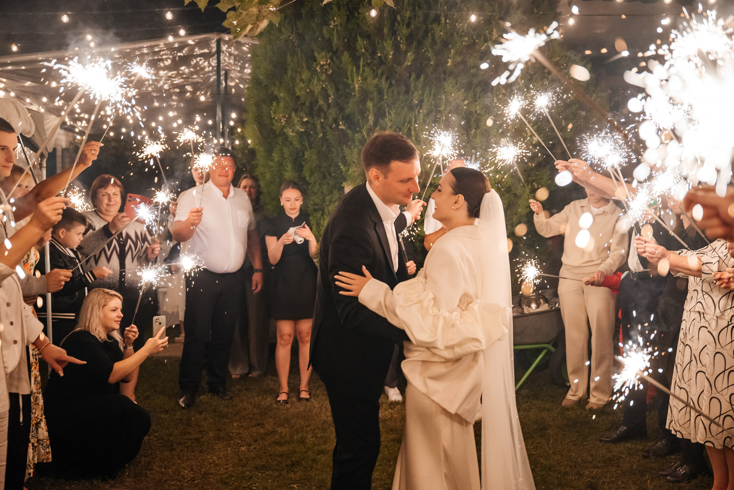 «Свадьба Даши и Артема». Школьный фотограф в Валуйках. Фотосессии для выпускников и изготовление выпускных альбомов в городе Валуйки и в Белгородской области
