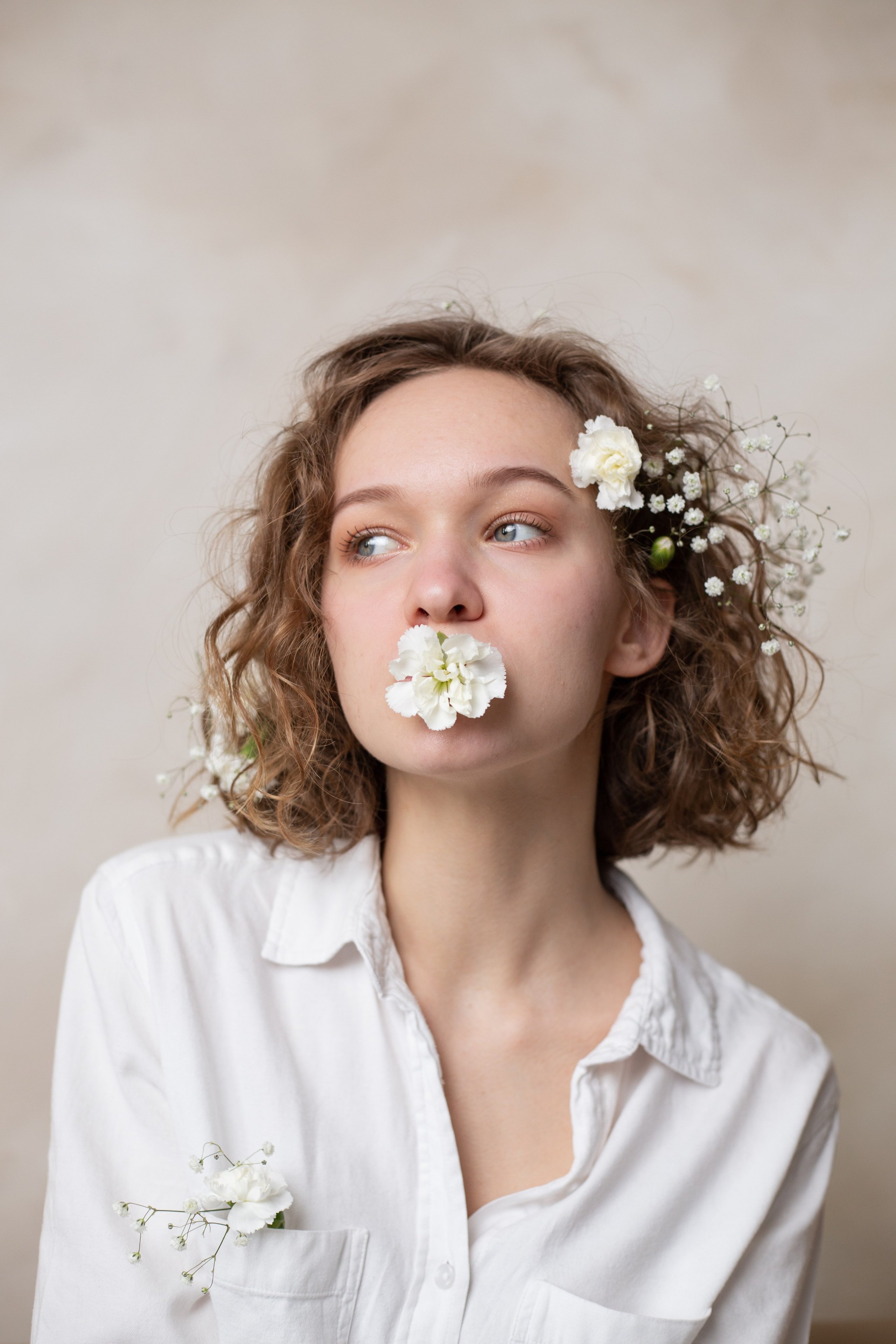 Надя и цветы. Портретный и репортажный фотограф в Кемерово Алексеева Анастасия