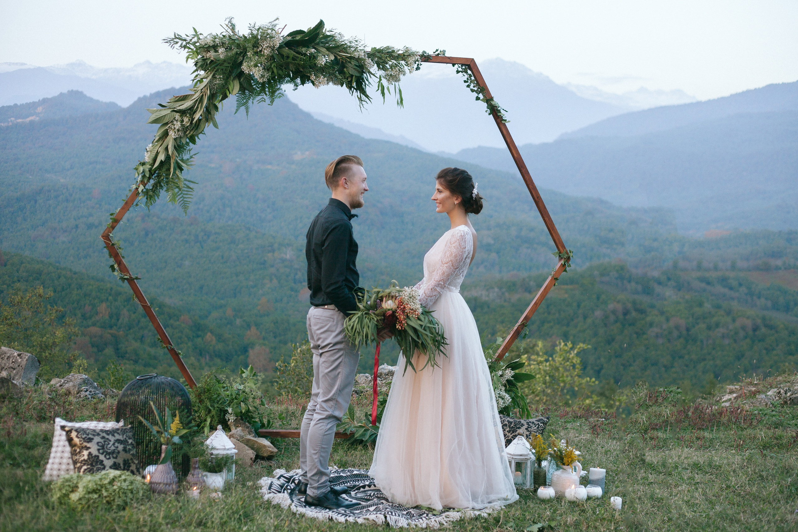 Свадьба у древнего храма. Свадьба в Абхазии|Фотограф в Абхазии