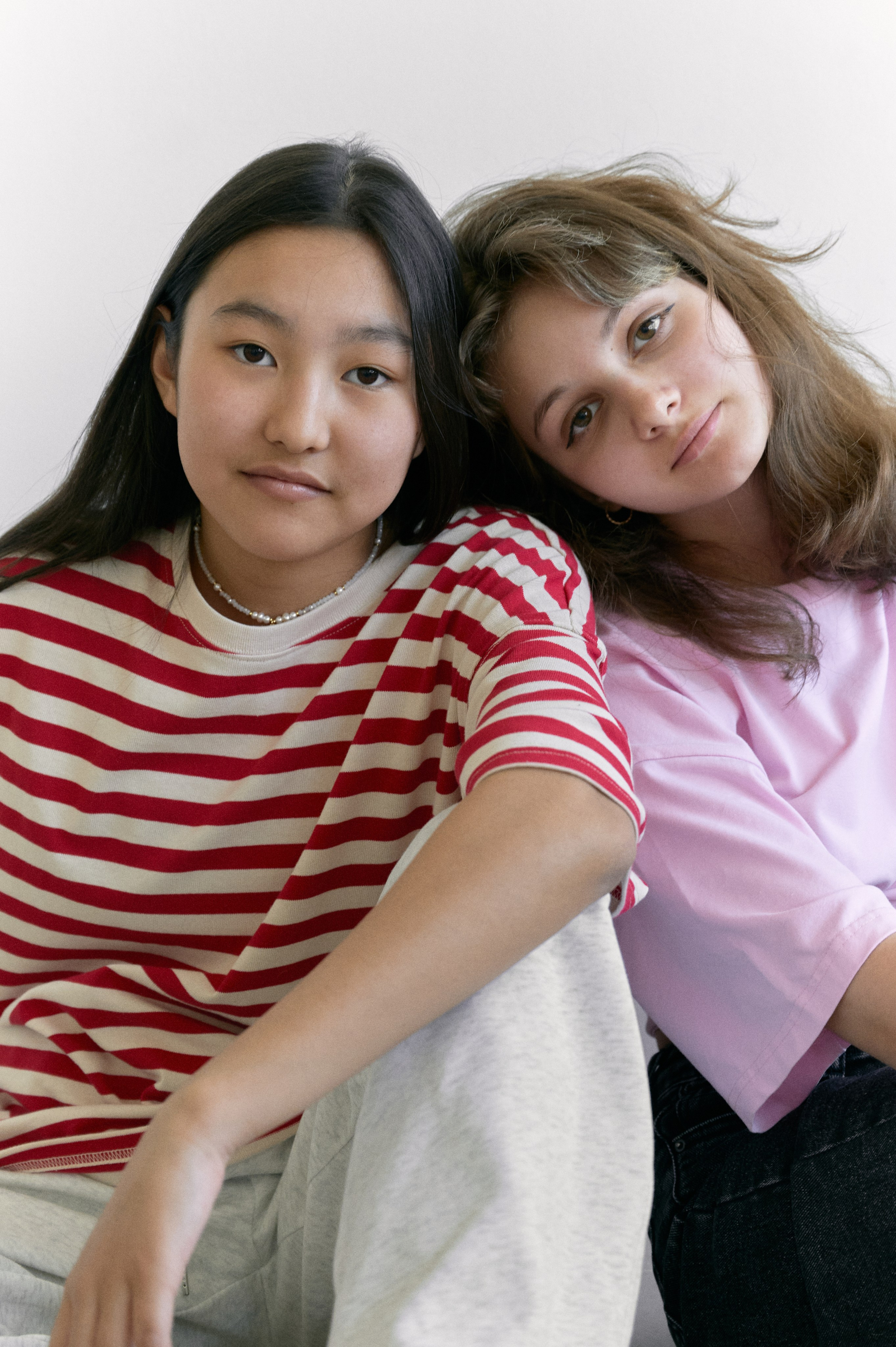 Примеры фото для выпускных альбомов в Новосибирске в 2026 году. Выпускные альбомы под ключ в Новосибирске