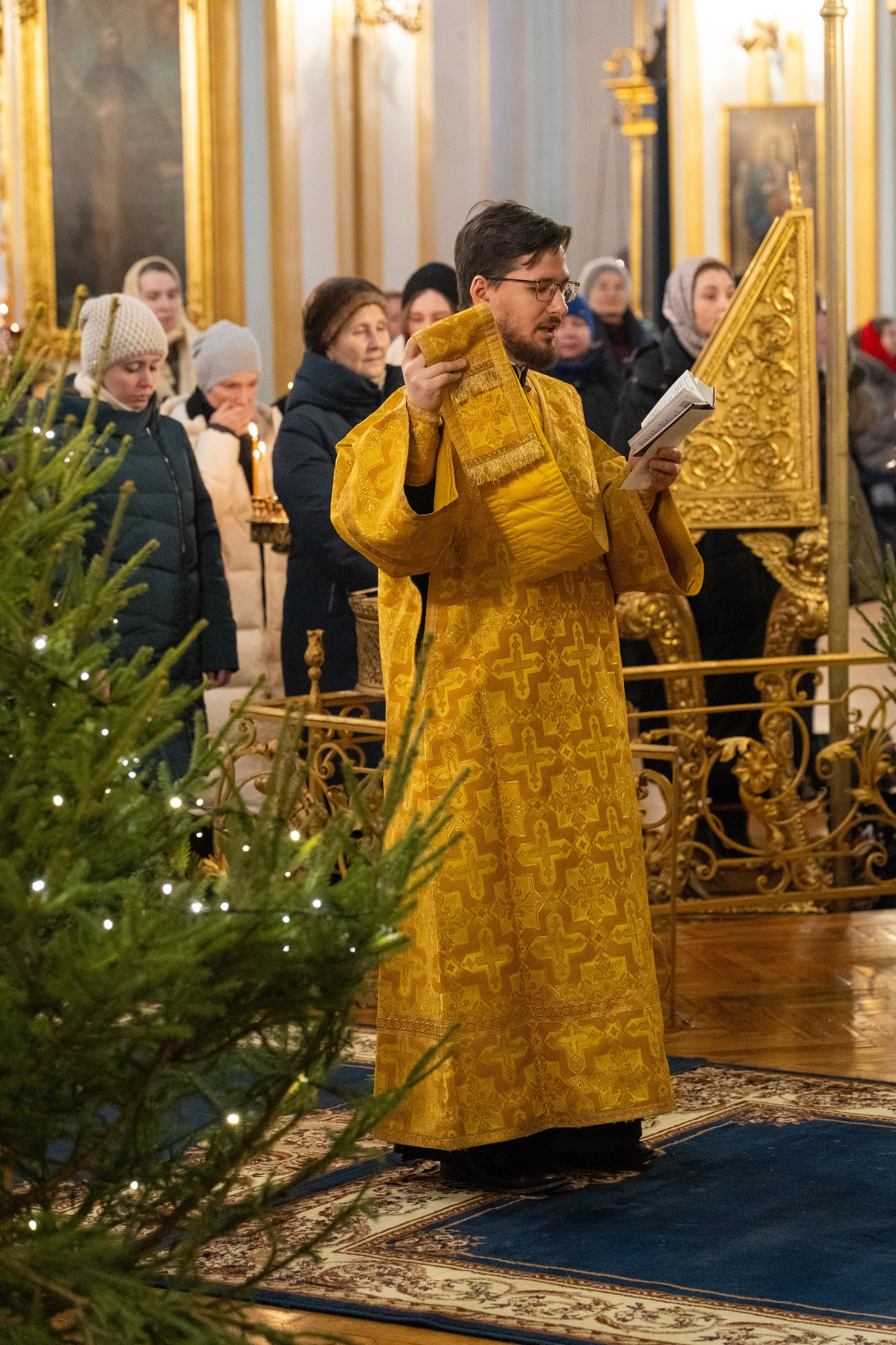 Неделя 30-я по Пятидесятнице, пред Рождеством Христовым, святых отец. Предпразднство Рождества Христова. Вмц. Анастасии Узорешительницы. НИКОЛО-БОГОЯВЛЕНСКИЙ МОРСКОЙ СОБОР