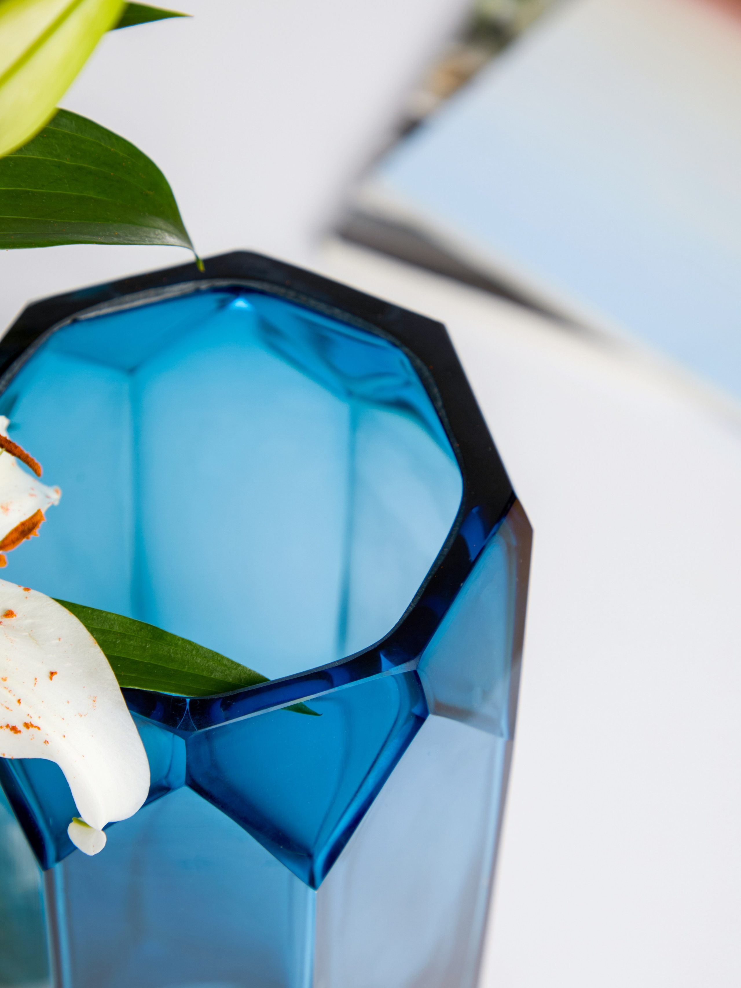 Вазы и конфетницы. Сайт о предметной, имиджевой и портретной фотографии, фотограф Фил Киреев