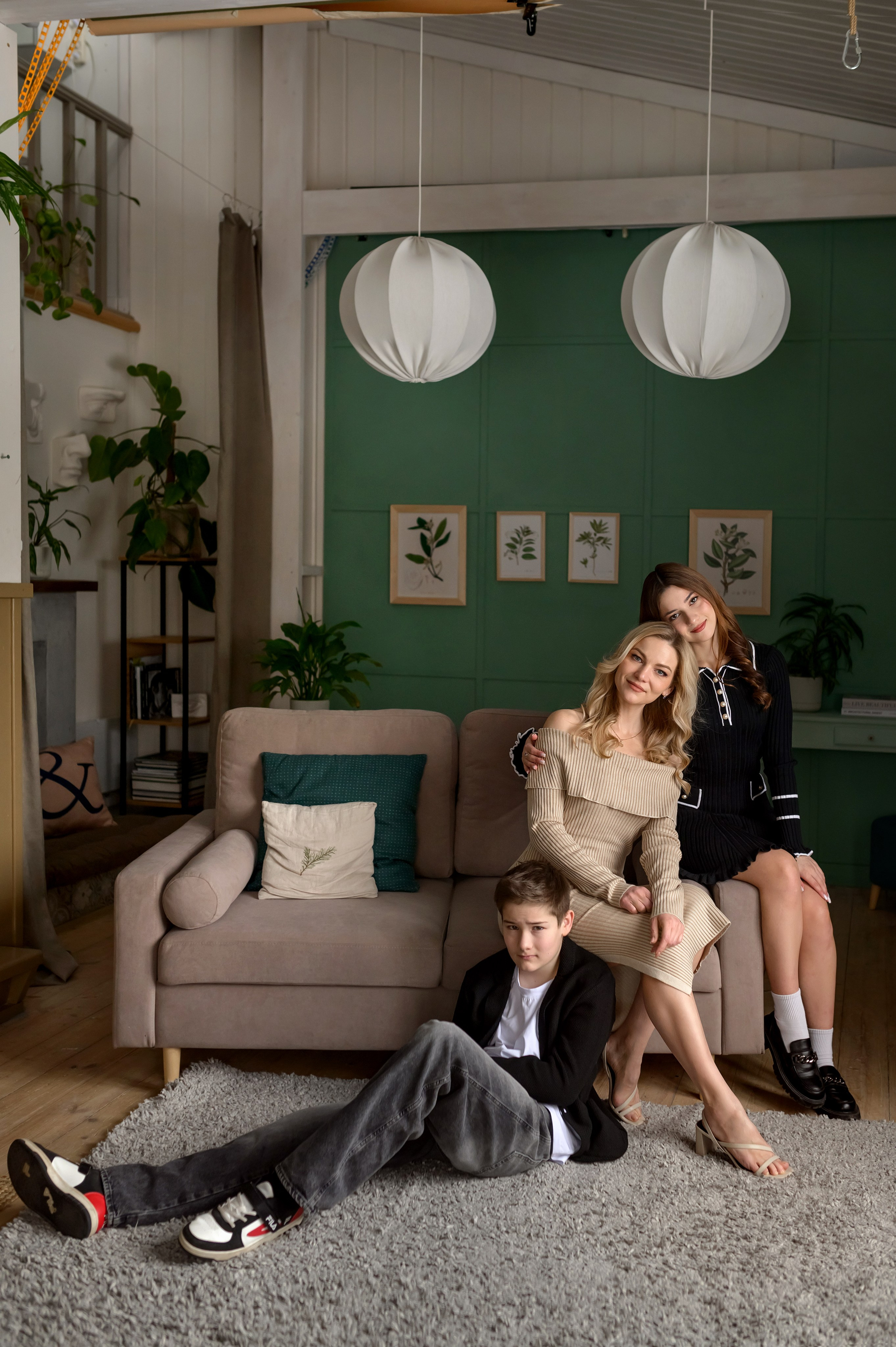 Семейные студийные. Фотограф на Крещение в Санкт-Петербурге