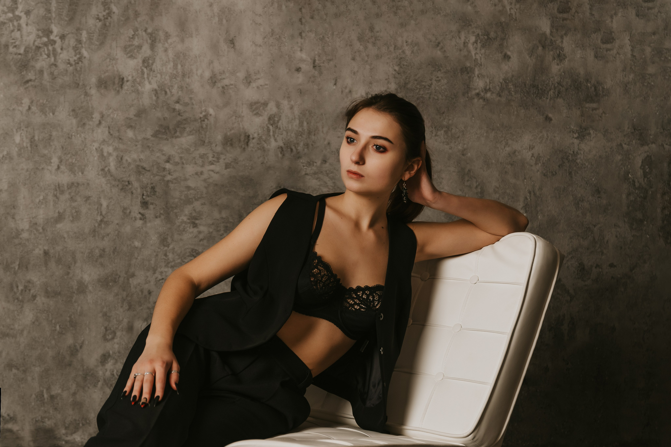 Съемки в студии. Индивидуальные, семейные, студийные съемки в Серпухове и за пределами