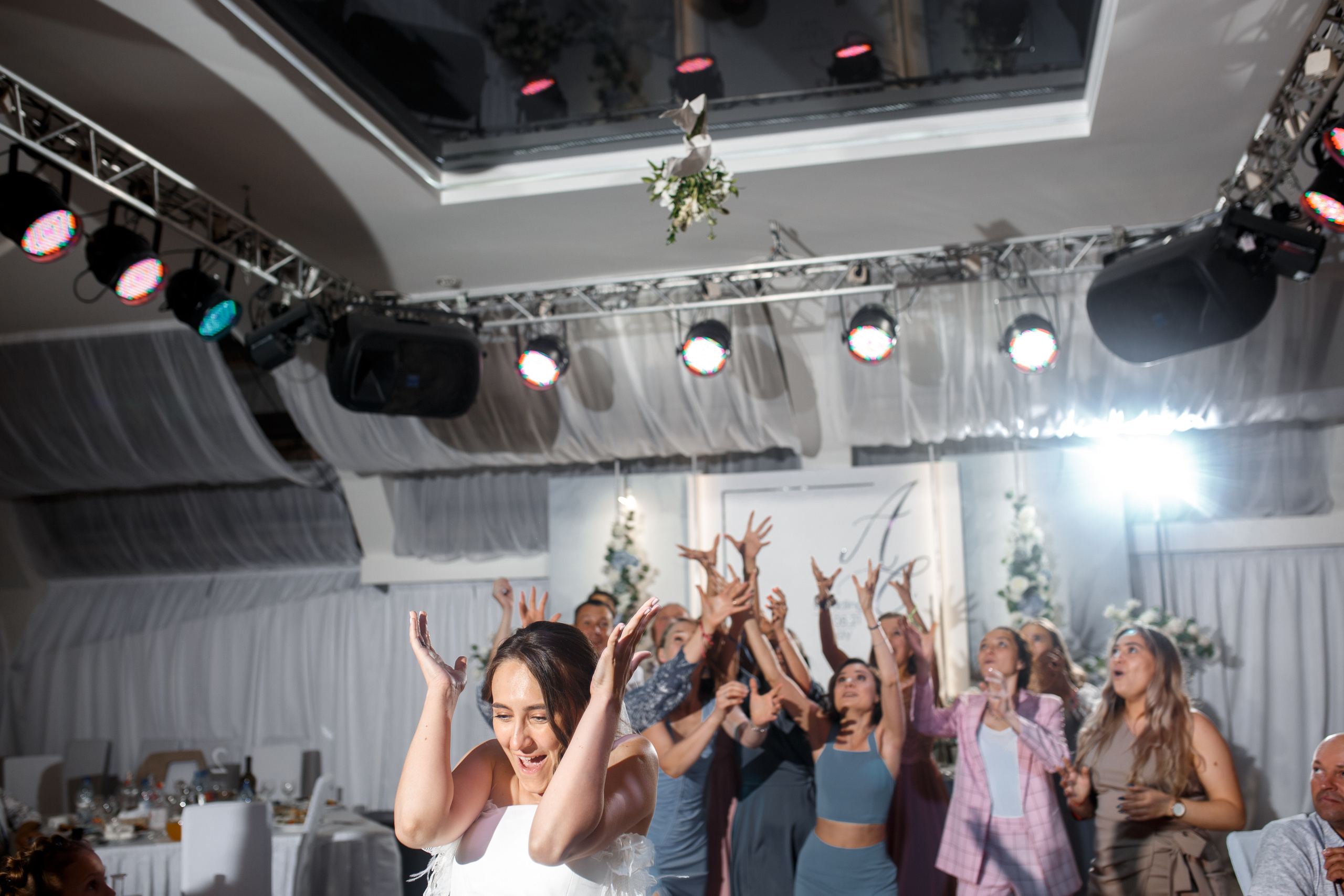 Светлана и Артём. Свадебный Фотограф и Видеограф Омск