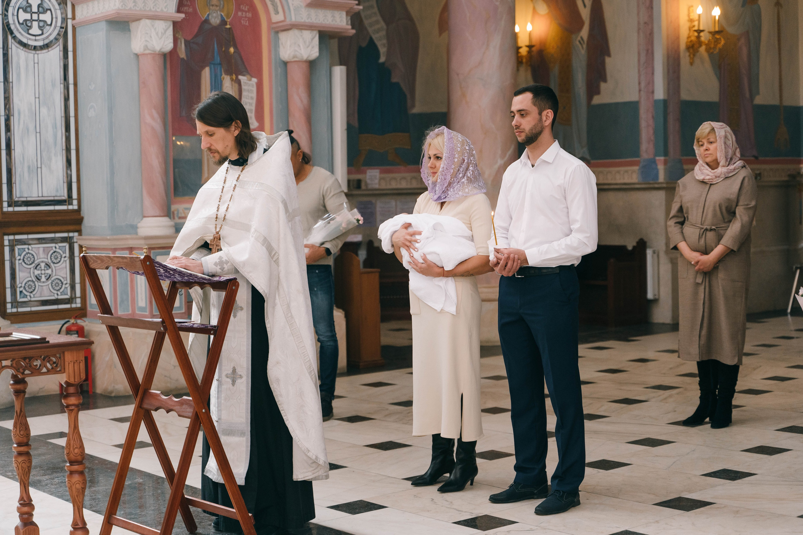 Фотограф на крещение в Самаре Сергей Логинов. Фотограф Сергей Логинов