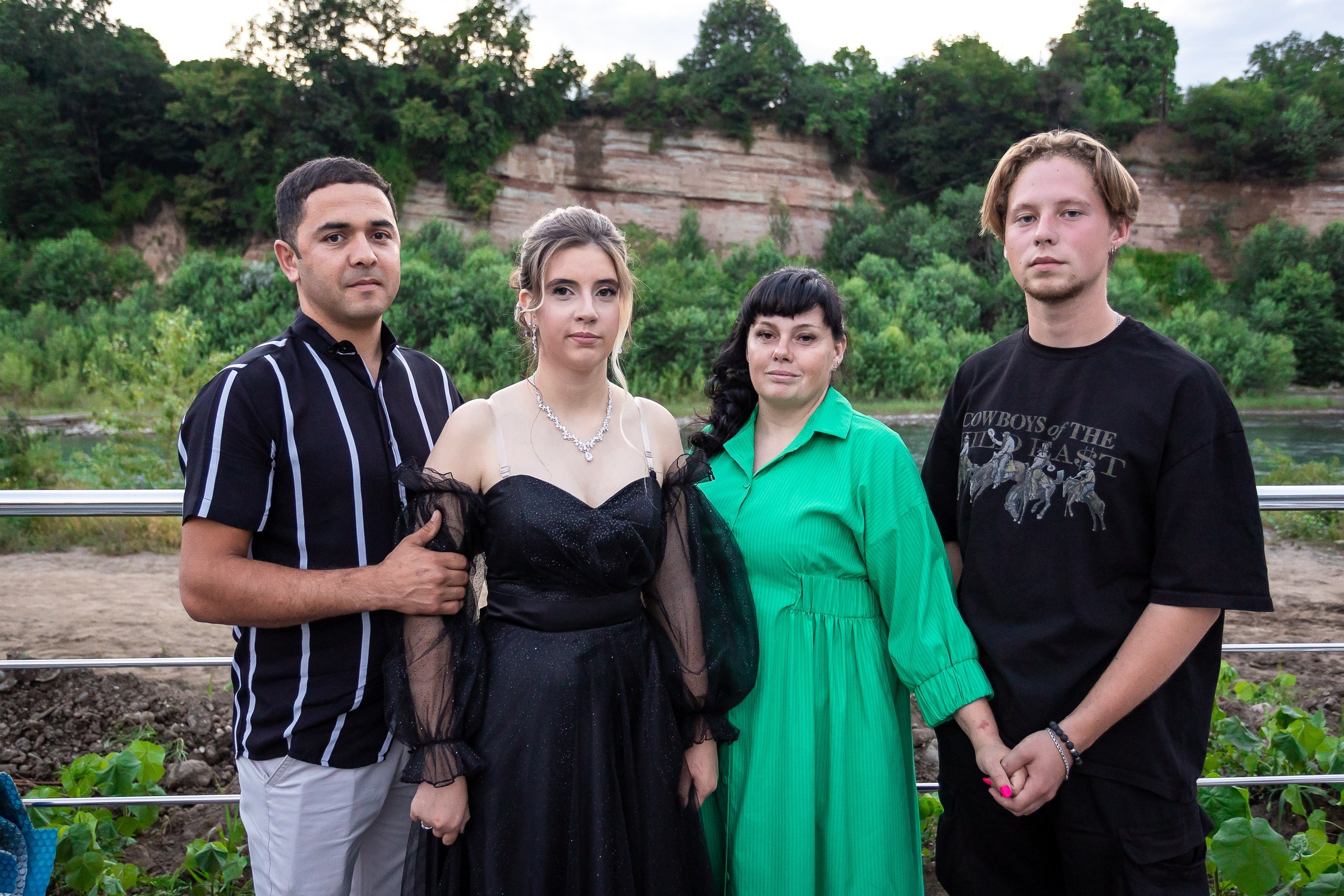 Вручение аттестата и выпускной вечер. Выпускные альбомы Майкоп, Краснодар Елена Золотарева