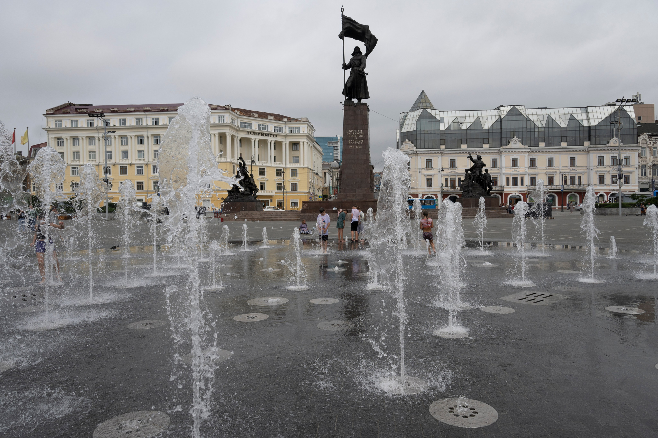Владивосток. Сентябрь 2023. Фотограф Роман Адлер