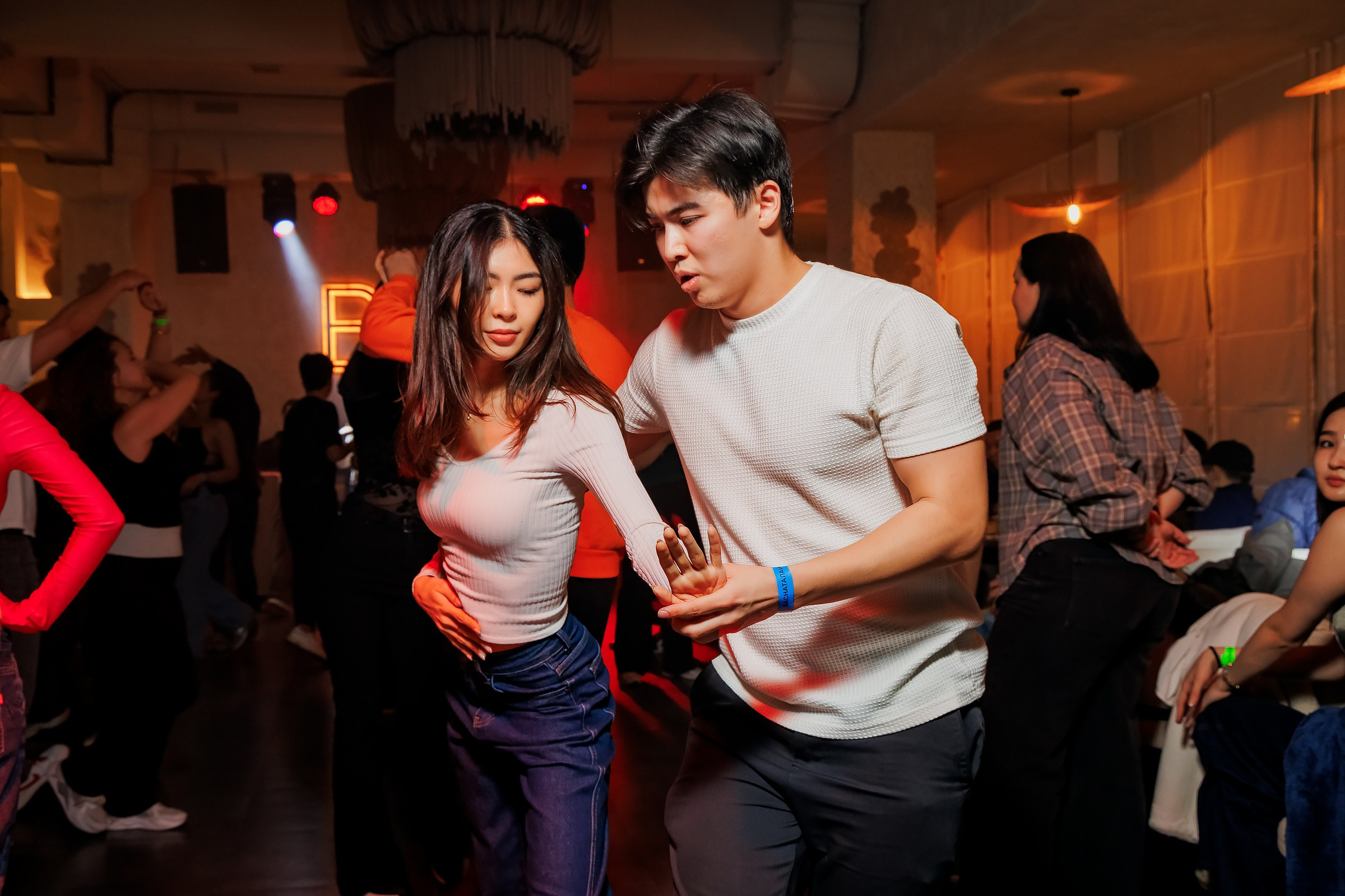 Bachata party. Репортажный фотограф в Алматы Каюпов Сержан