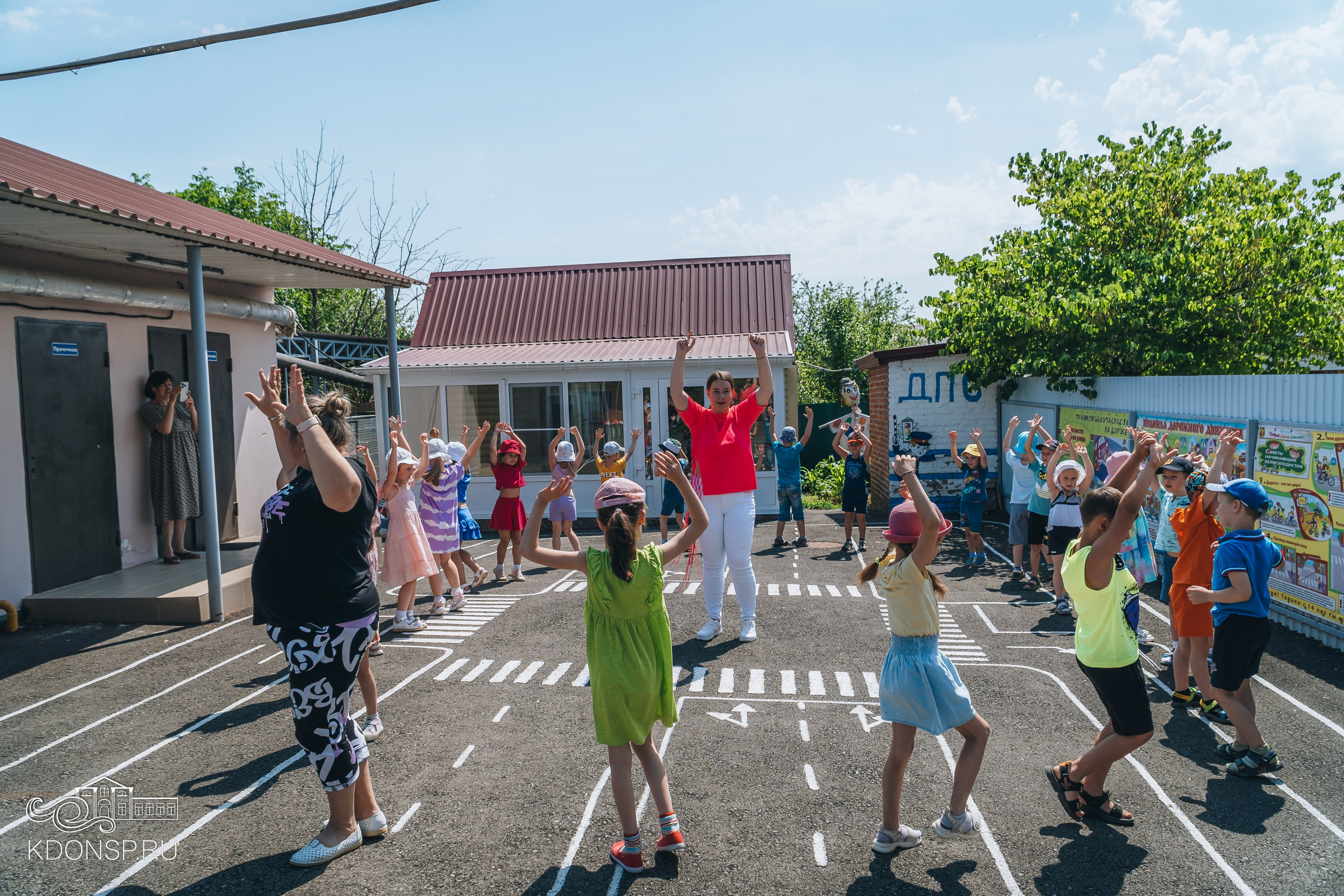 «У нас Родина одна». Новотитаровский Дом культуры