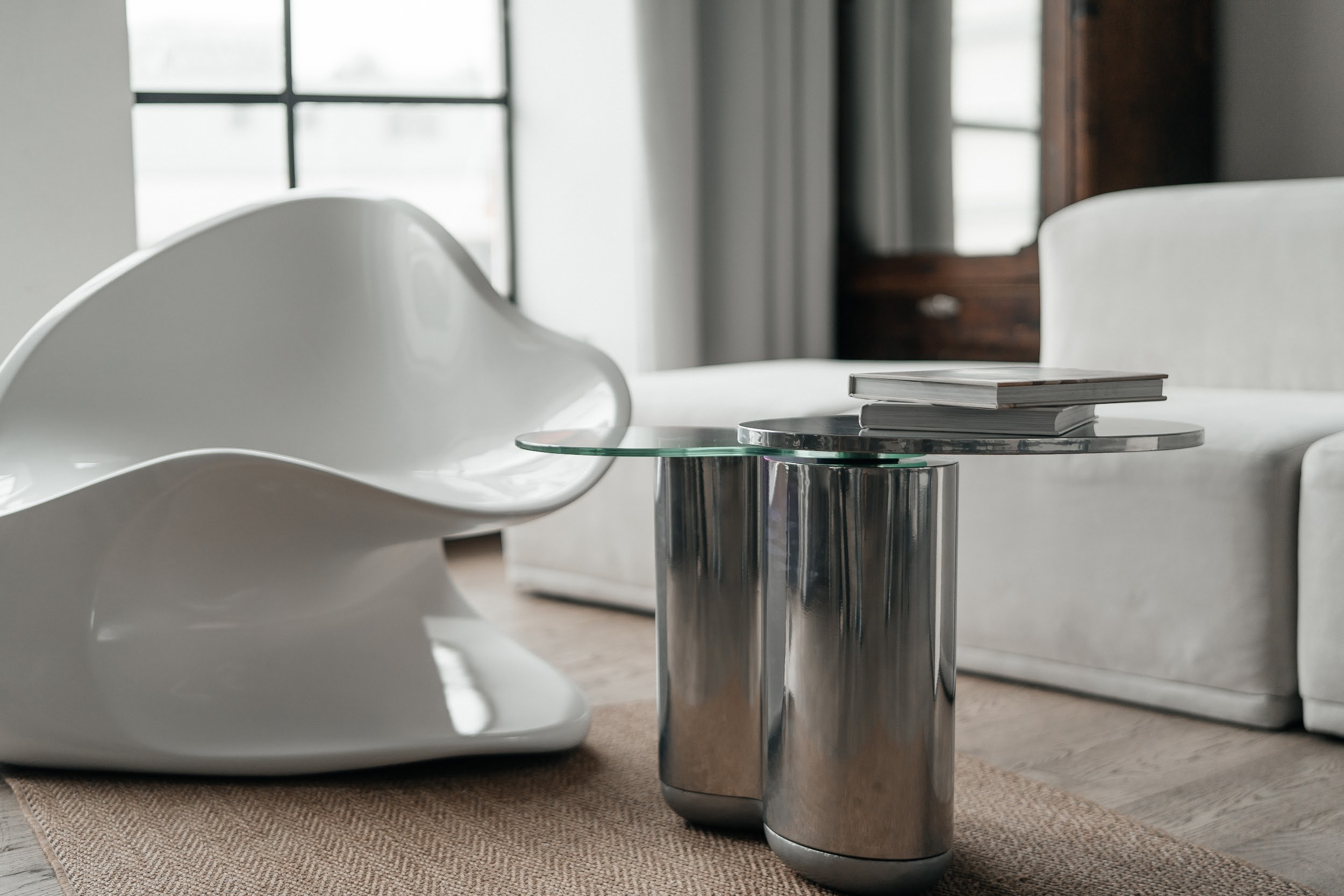 Столик 'ZH'. Алла Дулова — предметный и интерьерный дизайнер