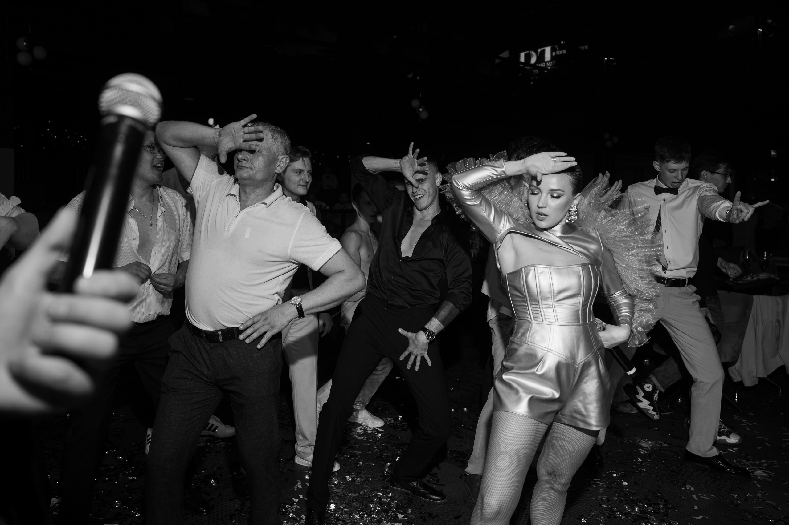 Выпускной Гимназия 7. Свадебный и репортажный фотограф Элина Козырьянова