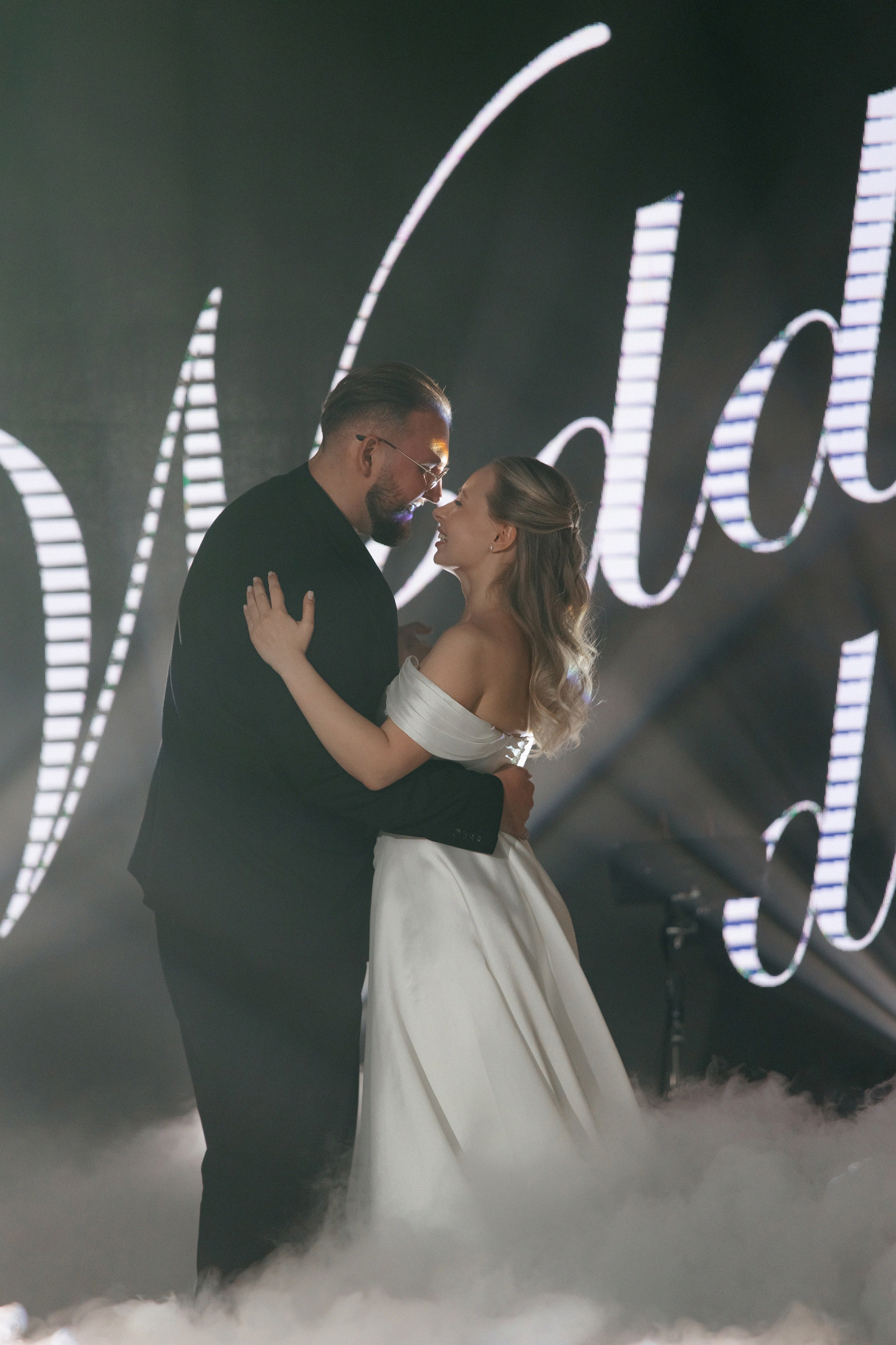 ЛЕС Event House выездная регистрация и свадебный банкет на площадке ЛЕС. Свадебный фотограф Москва