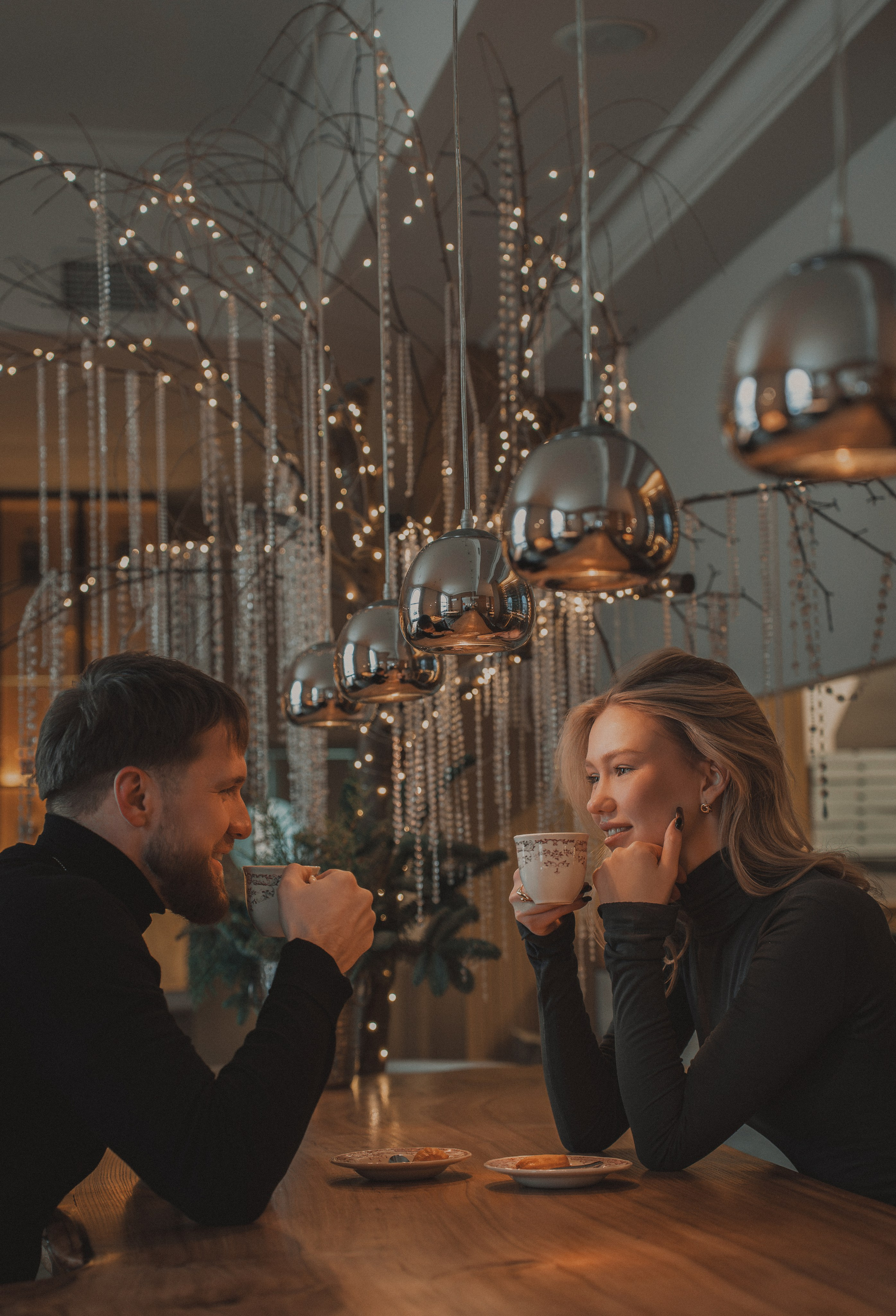 Love Story. Анатолий, создатель Yulvon Production. Здесь — живые кадры, настоящие эмоции и стиль, без лишнего