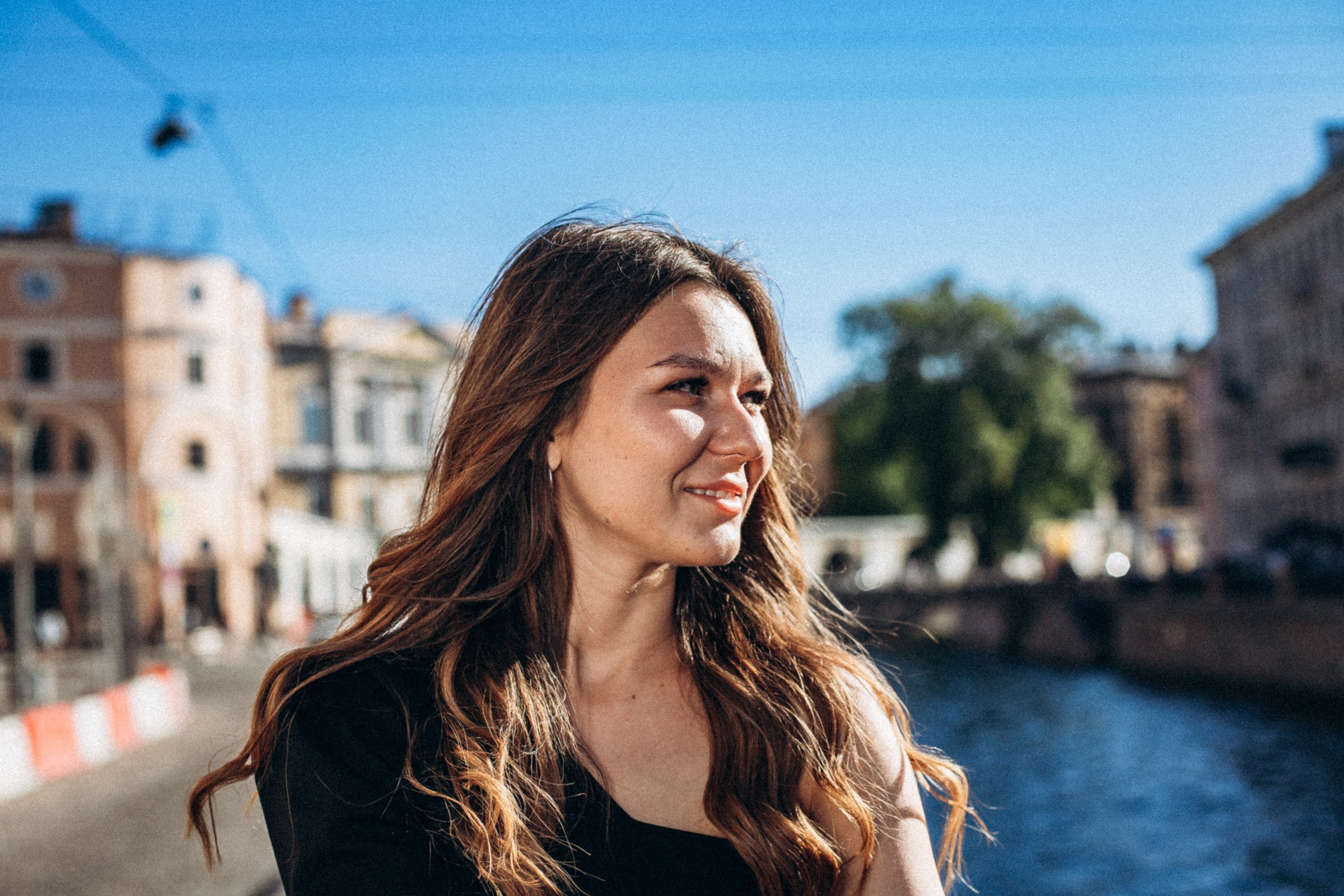 Дмитрий и Юлия в августе. Фотопрогулка в Петербурге. Индивидуальный и семейный фотограф в Санкт-Петербурге