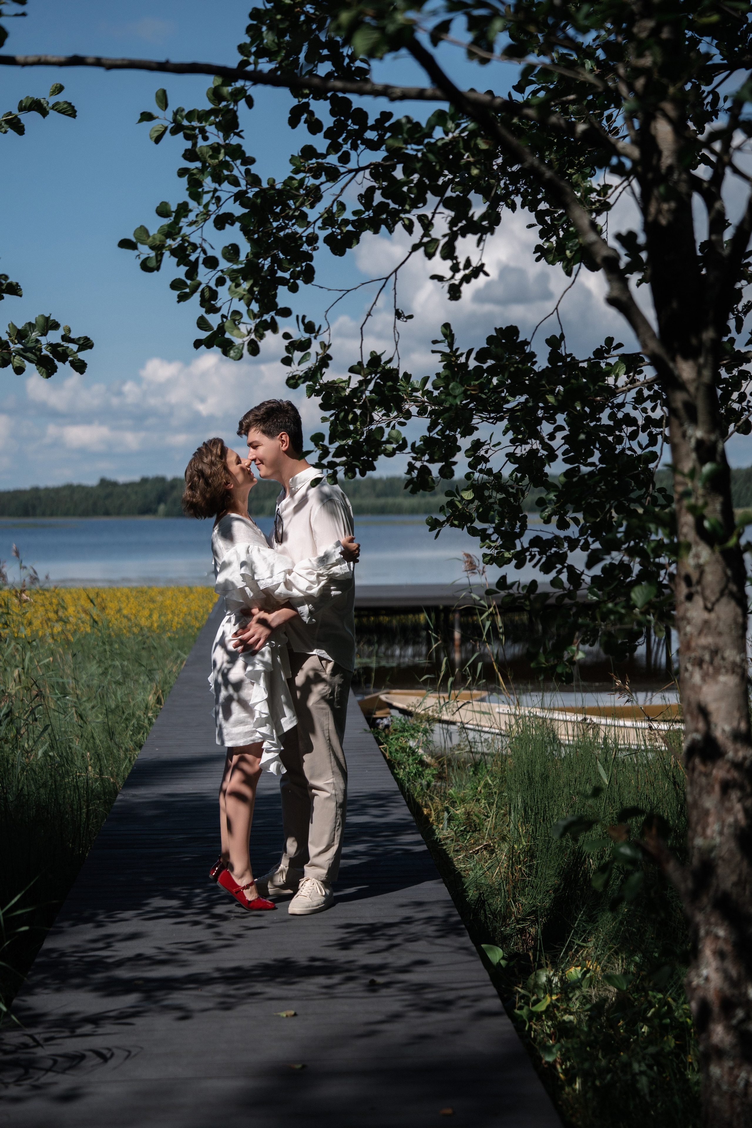 Арина & Иван. Камерная свадьба на природе в стиле в расслабленном стиле. Свадебный фотограф организатор в Санкт-Петербурге Ассоль Опарина