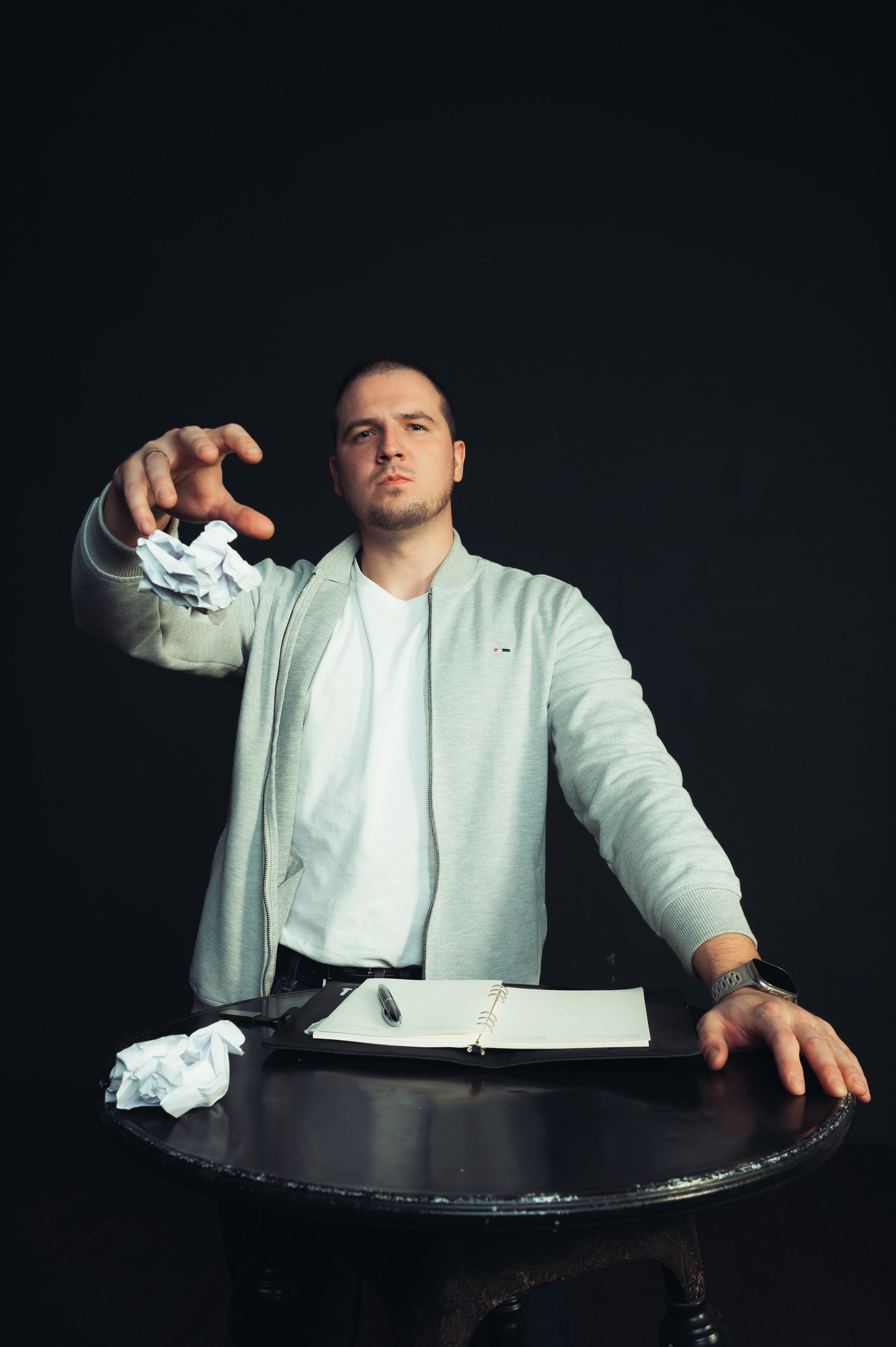 Никита Пустовалов — портретная съёмка. Иван Кубик — фотограф и видеограф