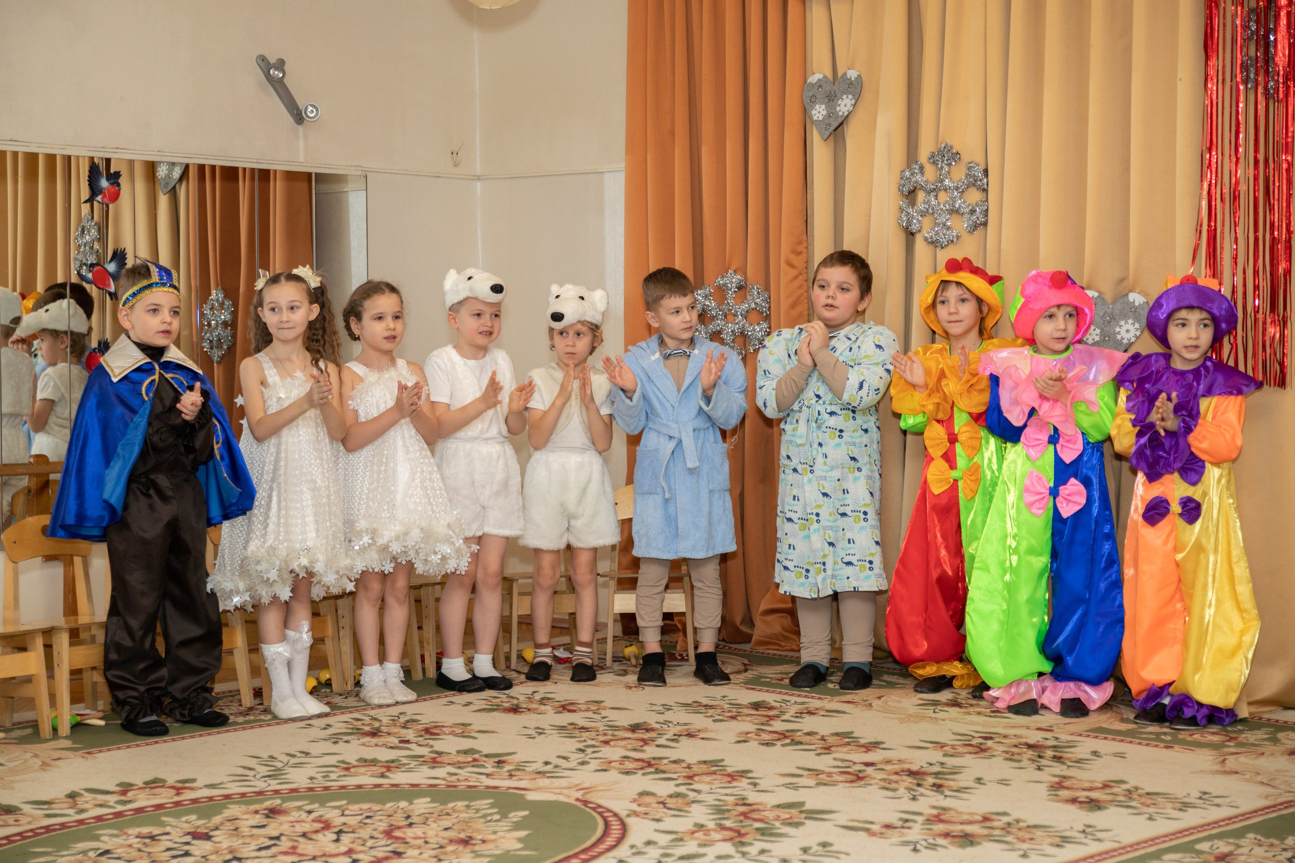 Новогодний утренник в садике. Фотограф-дизайнер, семейный фотограф, фуд-фотограф в Москве и Московской области Лаврова Анна