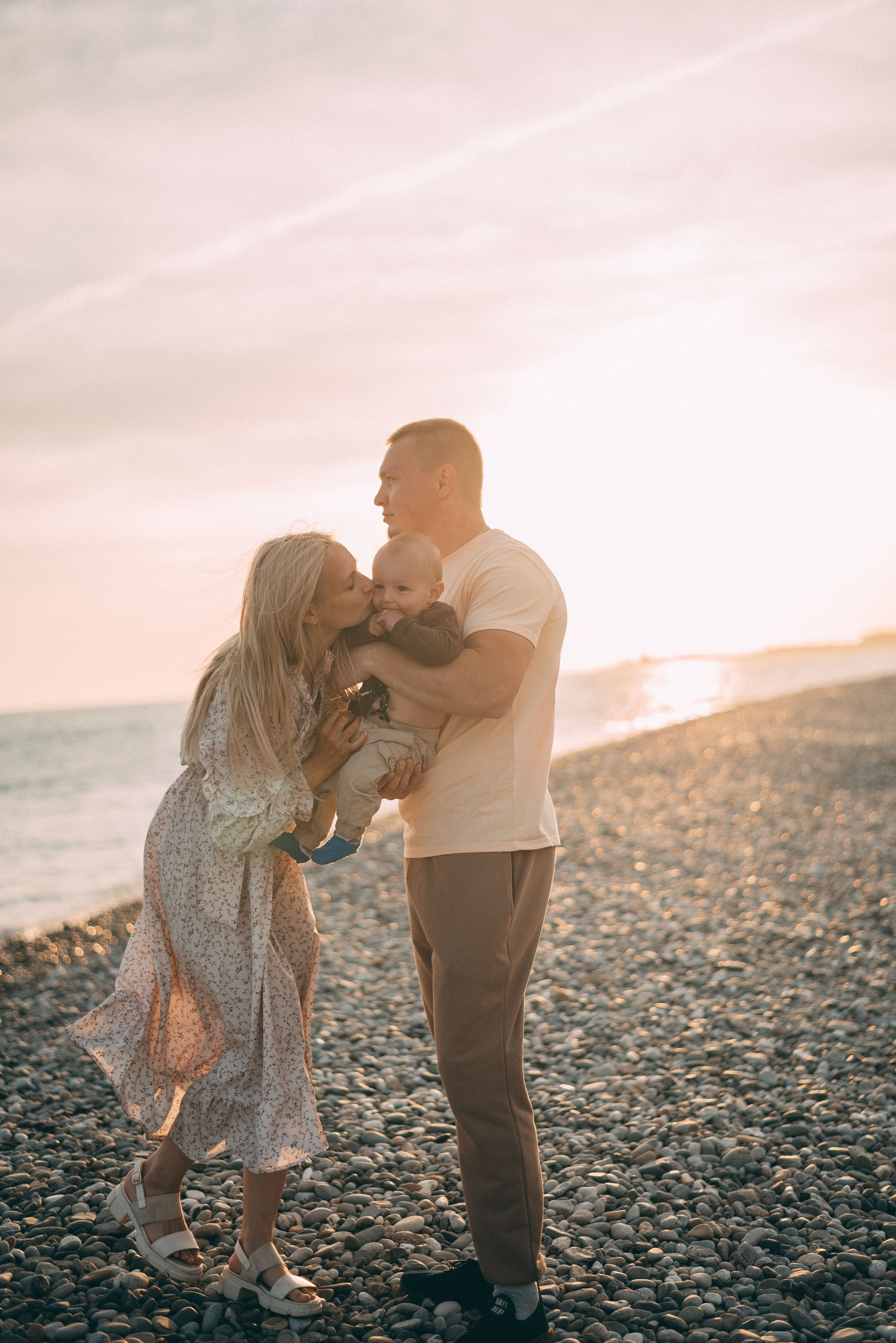 Семейная съемка на берегу моря. Фотограф в Сочи — Маргарита Поганова