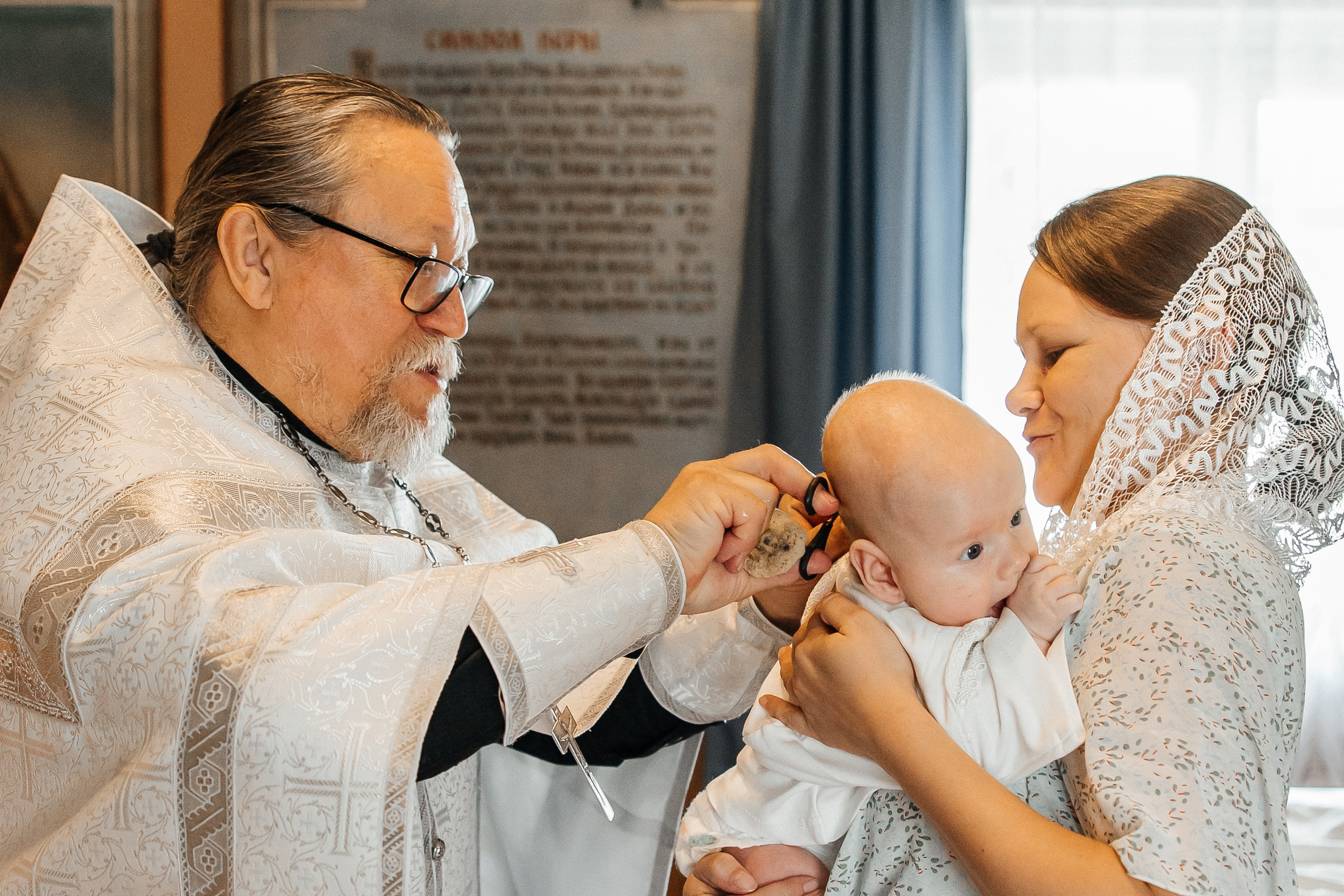 Таинство Крещения Ивана. Храм в честь иконы Божией Матери «Всех скорбящих Радость». Семейный фотограф в Рязани и Рязанской области