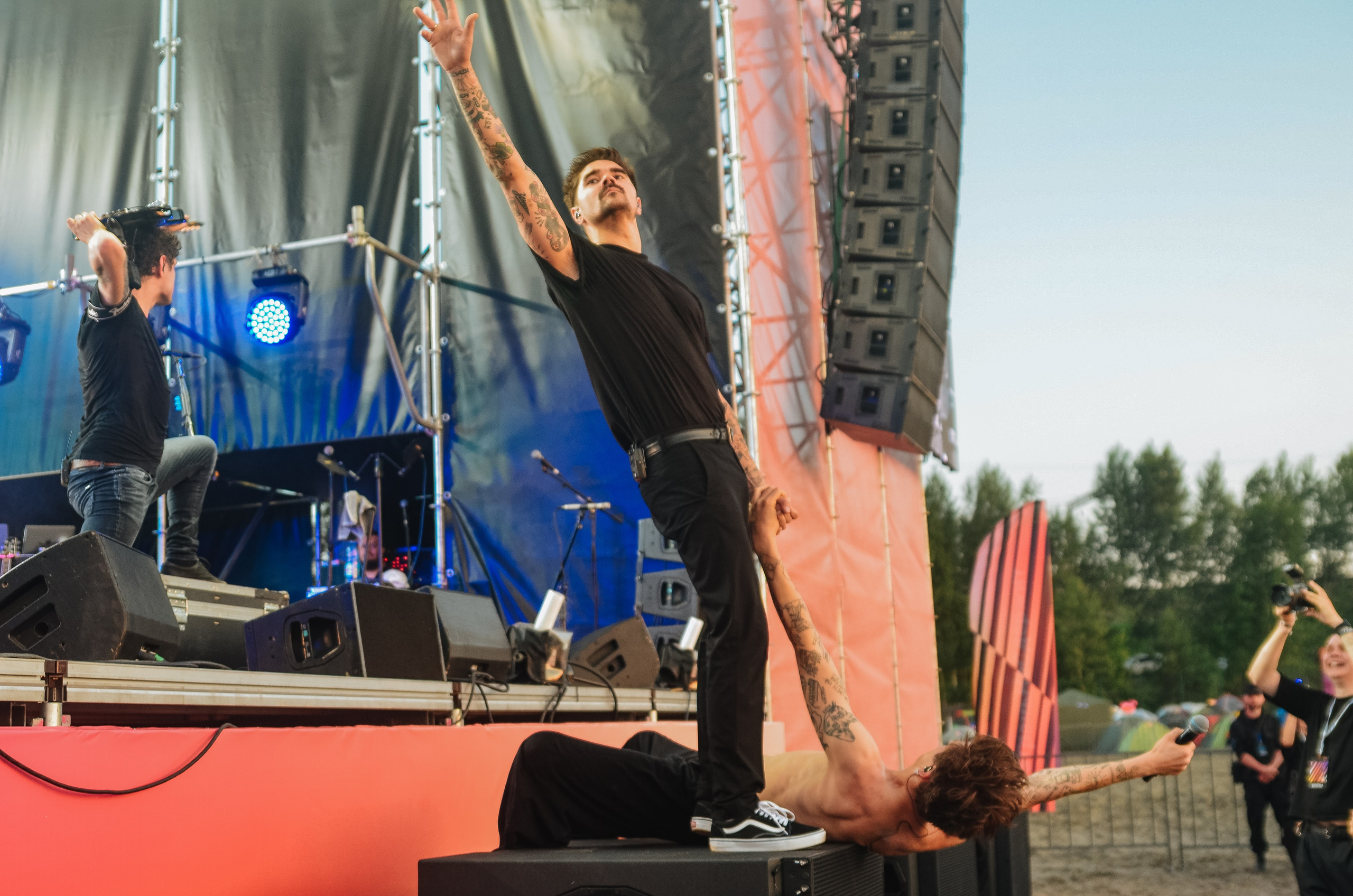 Концерт The Hatters на фестивале «Грань» в Барнауле. Денисова Аля — фотограф для парных съемок и индивидуальных историй в Барнауле